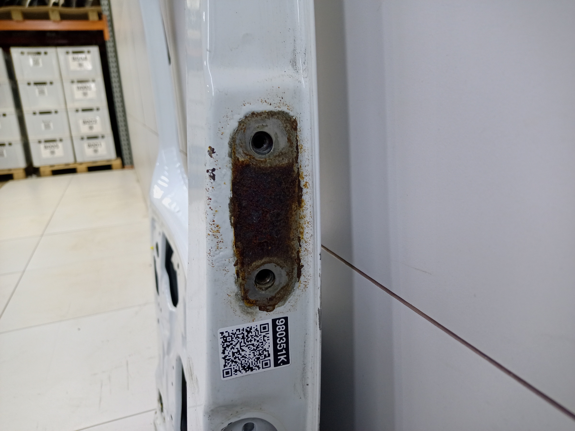 Дверь задняя левая распашная Lada Largus под стекло