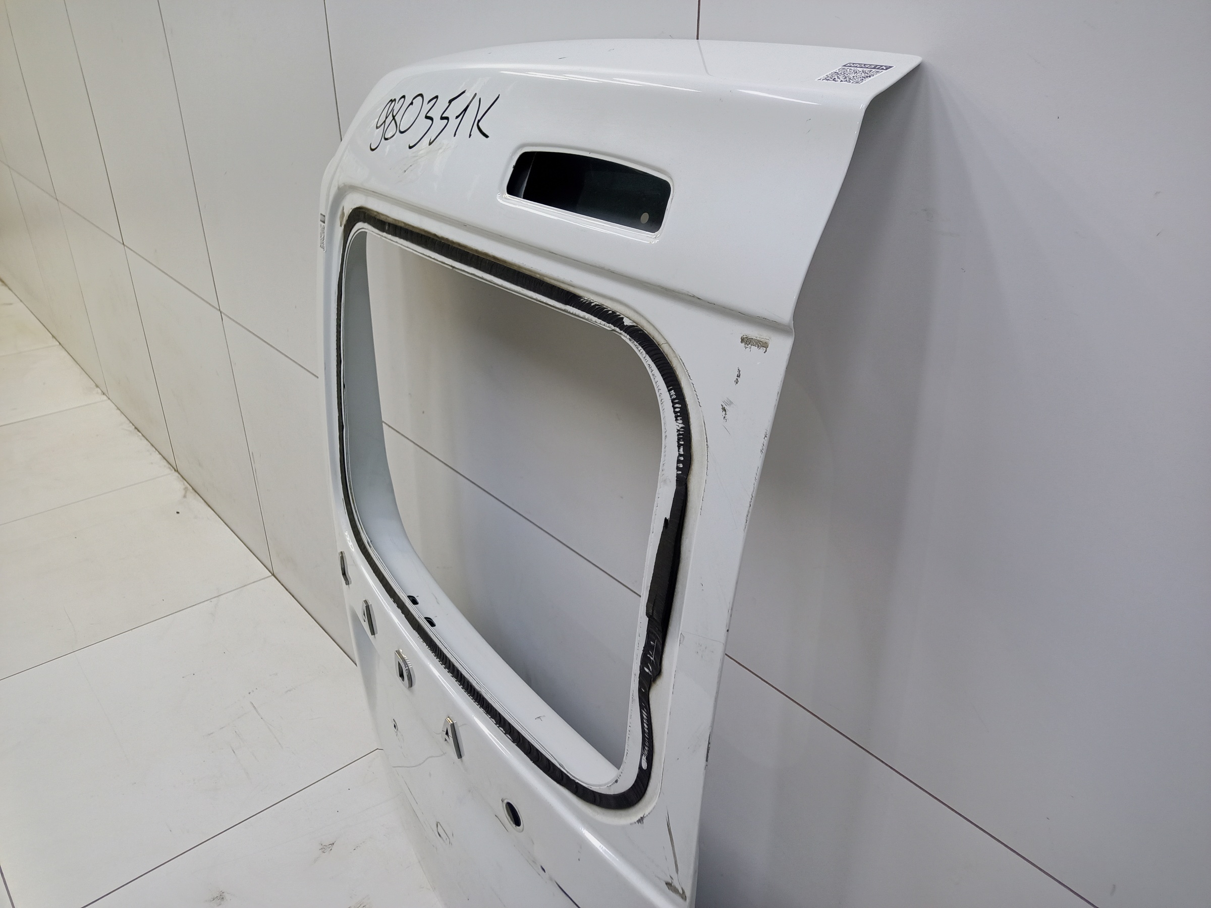 Дверь задняя левая распашная Lada Largus под стекло