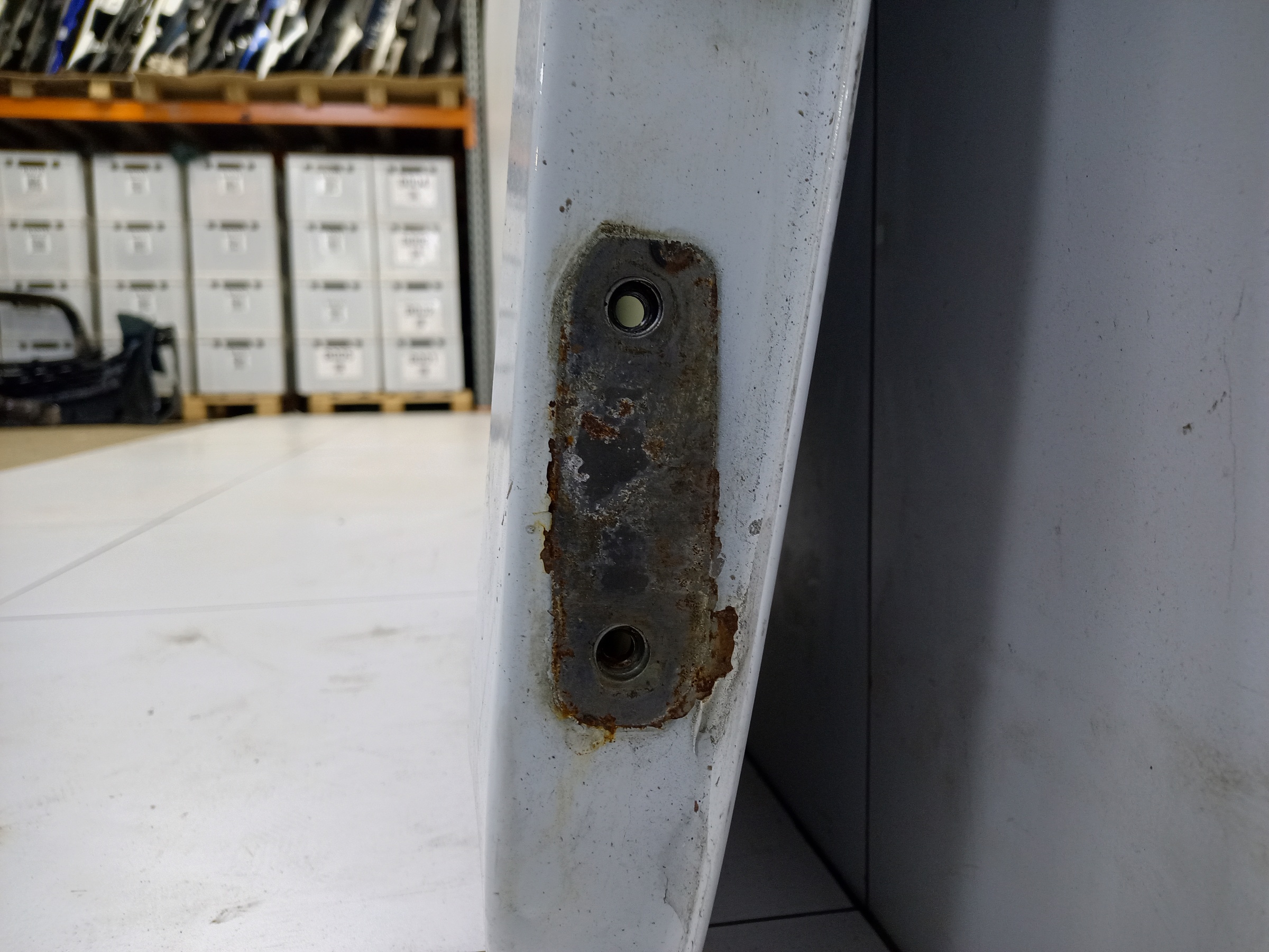 Дверь задняя левая распашная Lada Largus под стекло