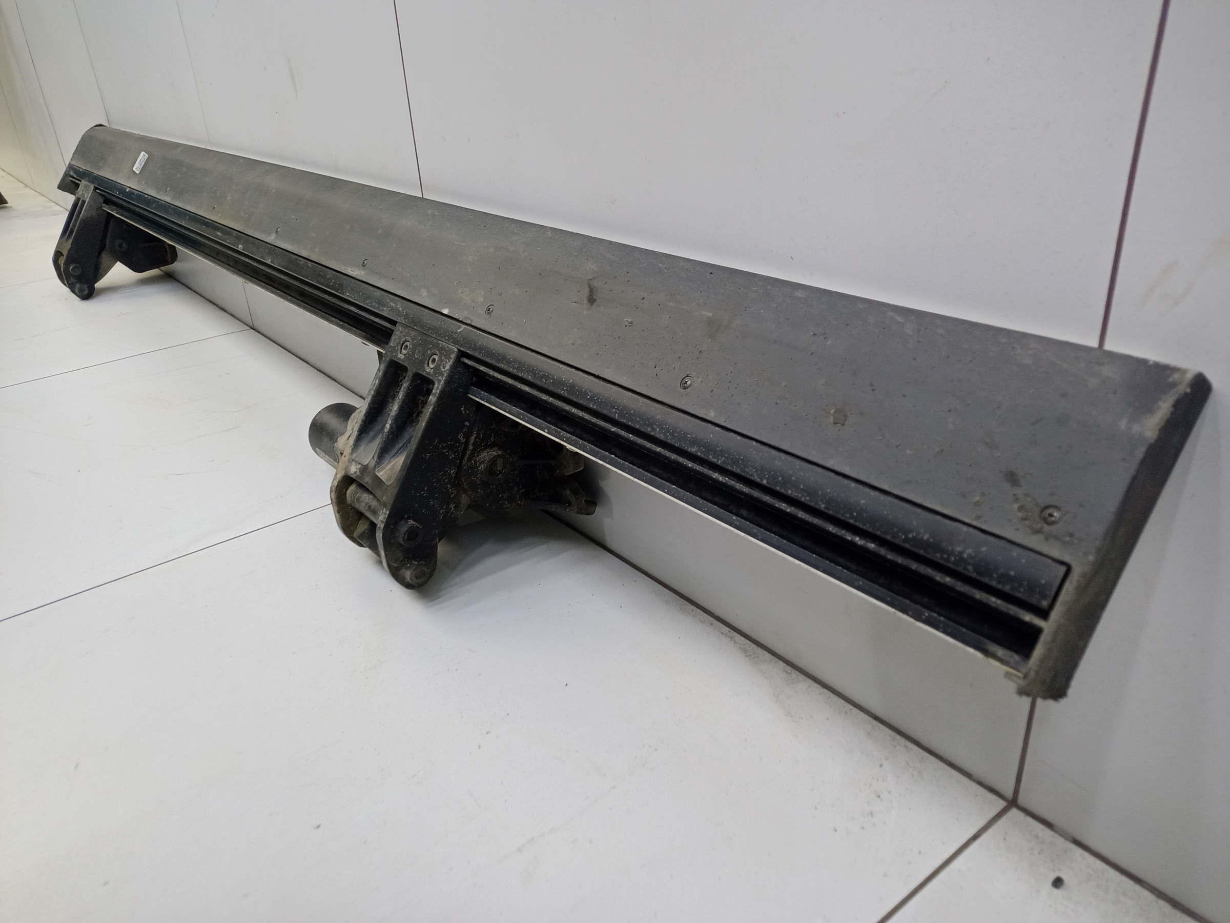 Подножка порога правого Tank 500