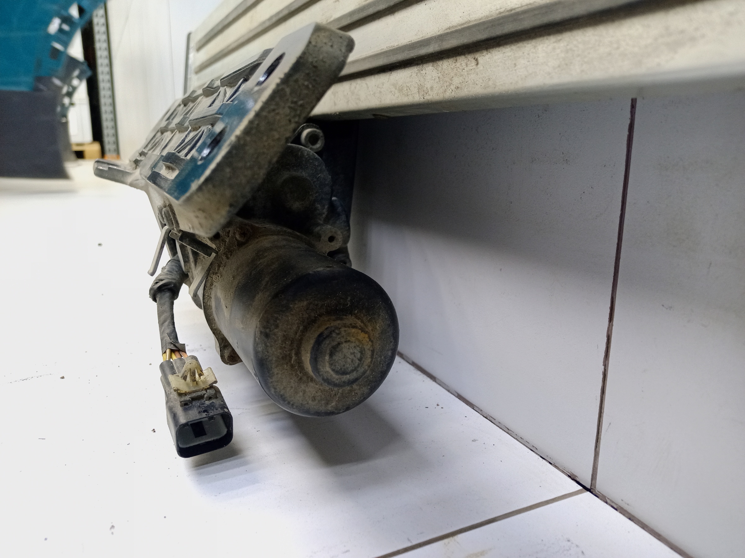 Подножка порога правого Tank 500