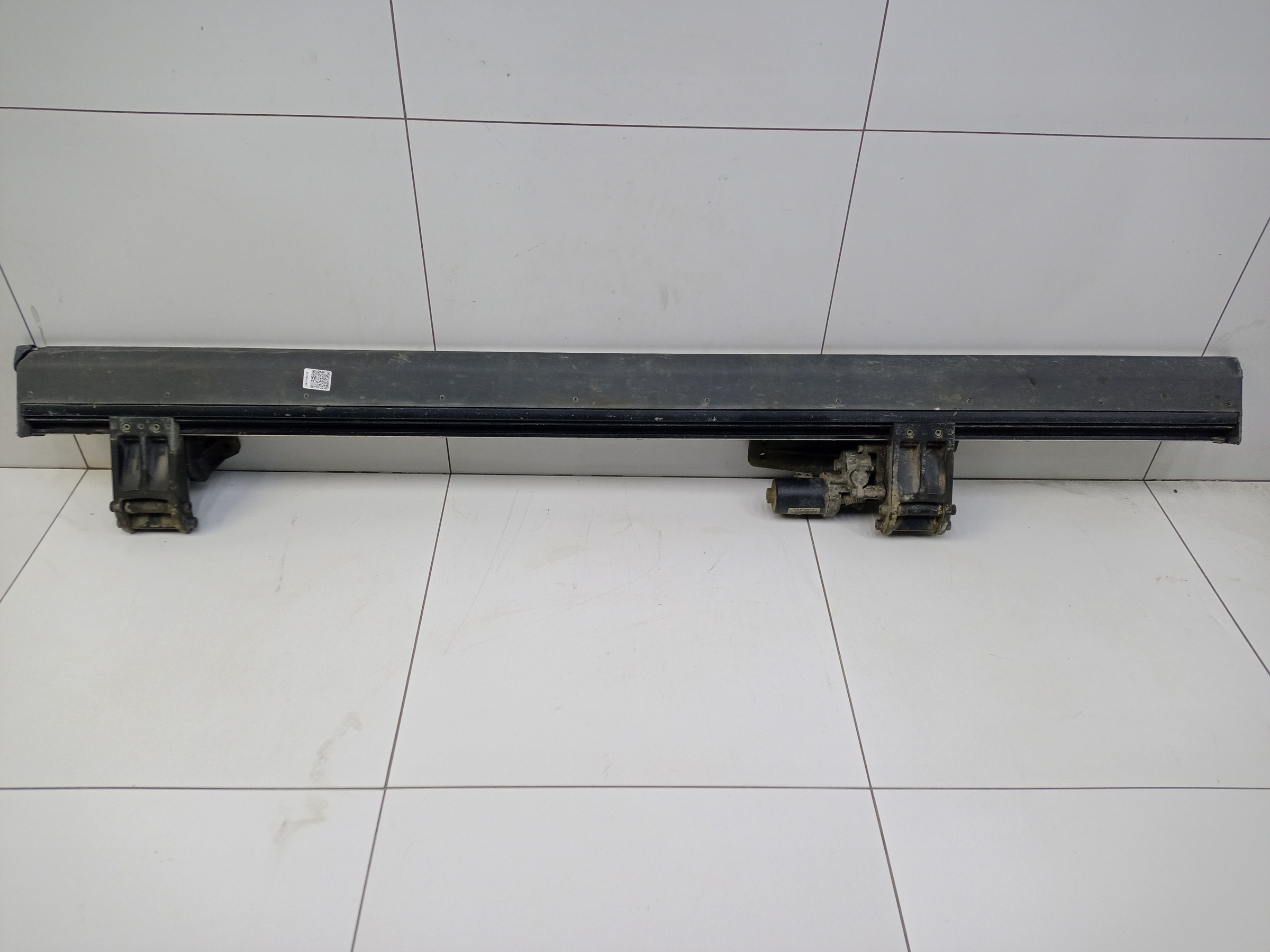 Подножка порога правого Tank 500