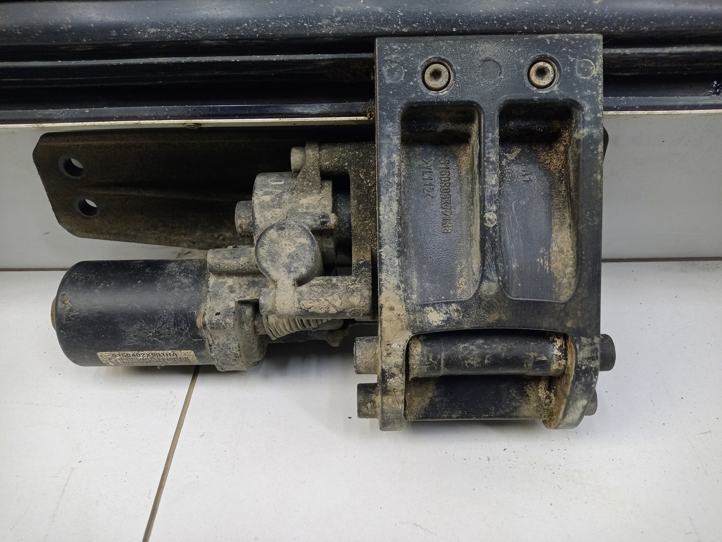 Подножка порога правого Tank 500