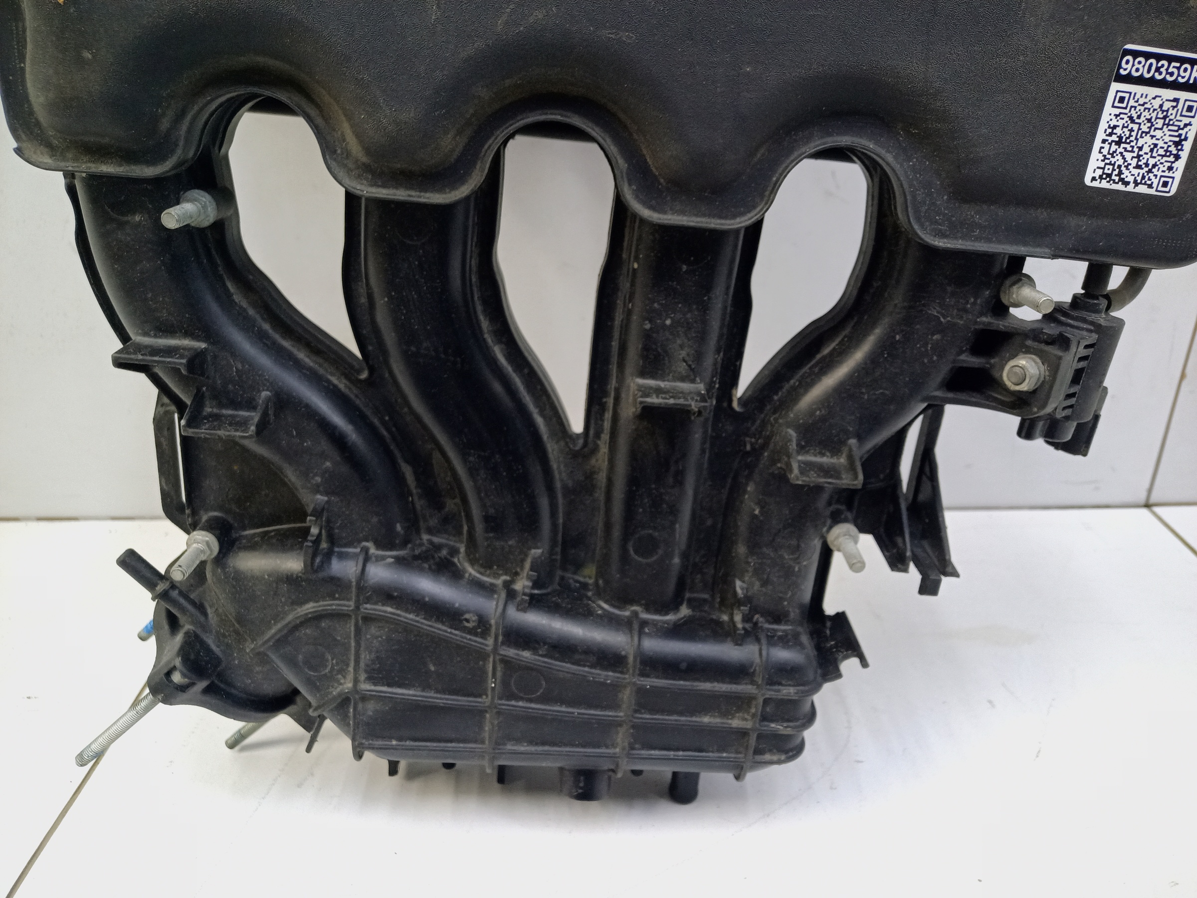 Коллектор впускной Lada Largus 1.6 16кл