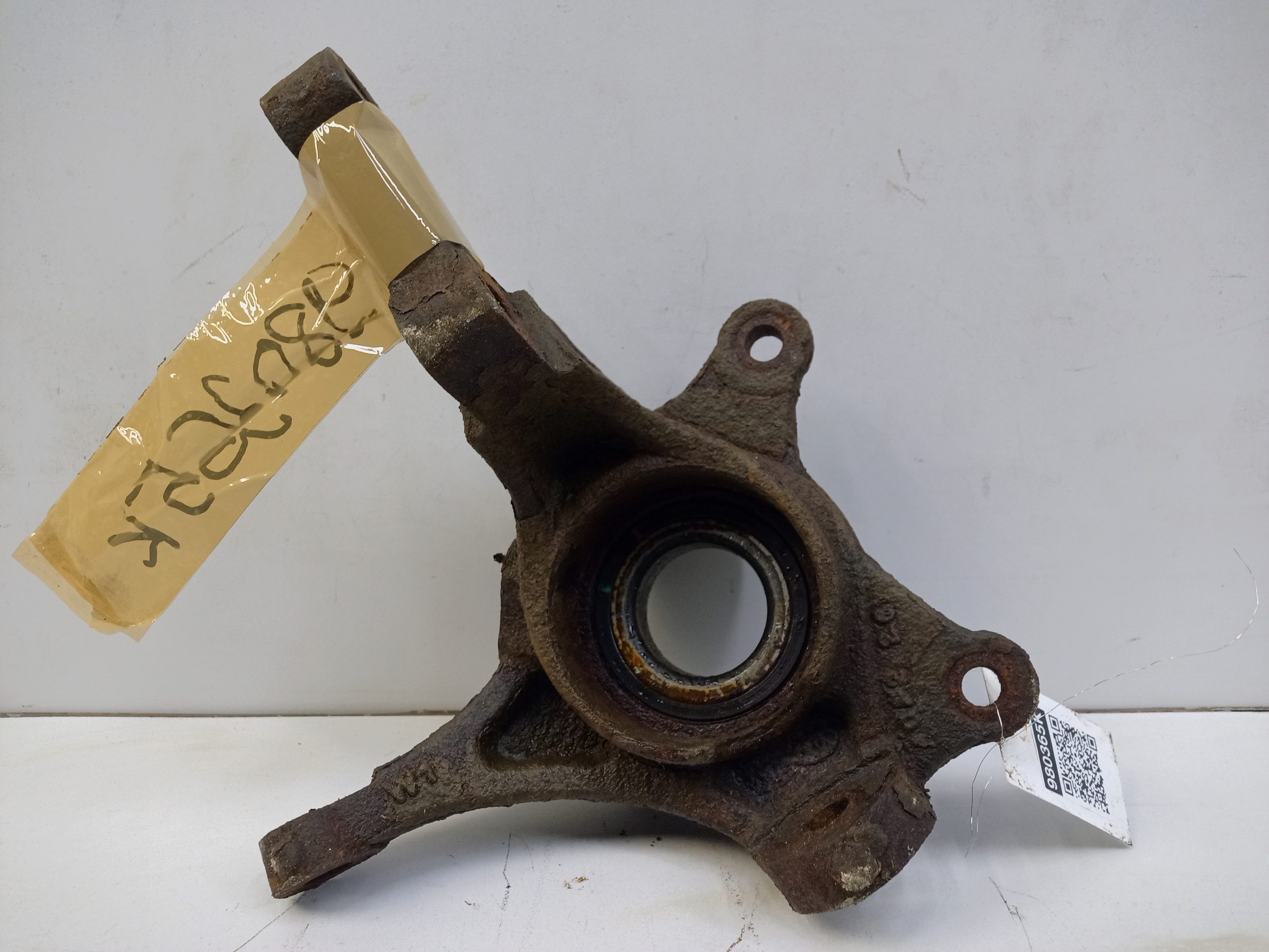 Кулак поворотный передний левый Hyundai Santa Fe 4