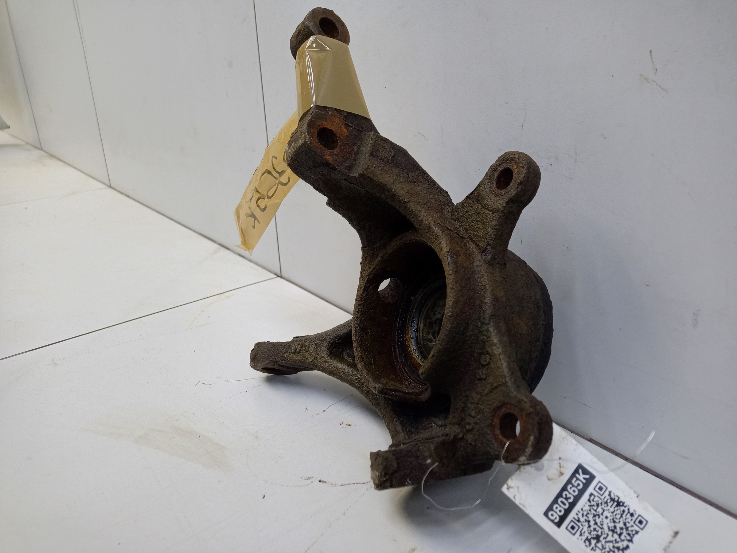 Кулак поворотный передний левый Hyundai Santa Fe 4