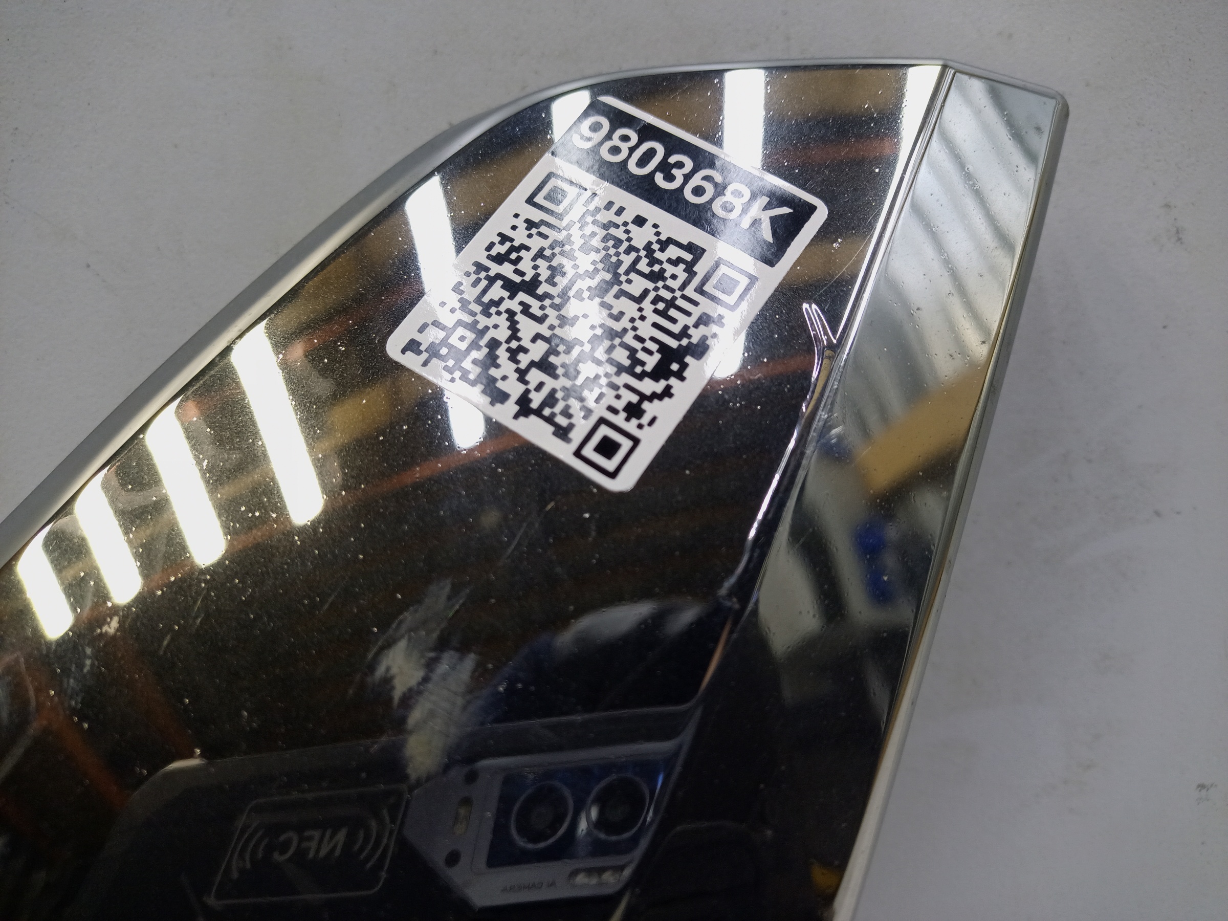 Накладка хром фары левой Toyota Land Cruiser 200 Restail 2