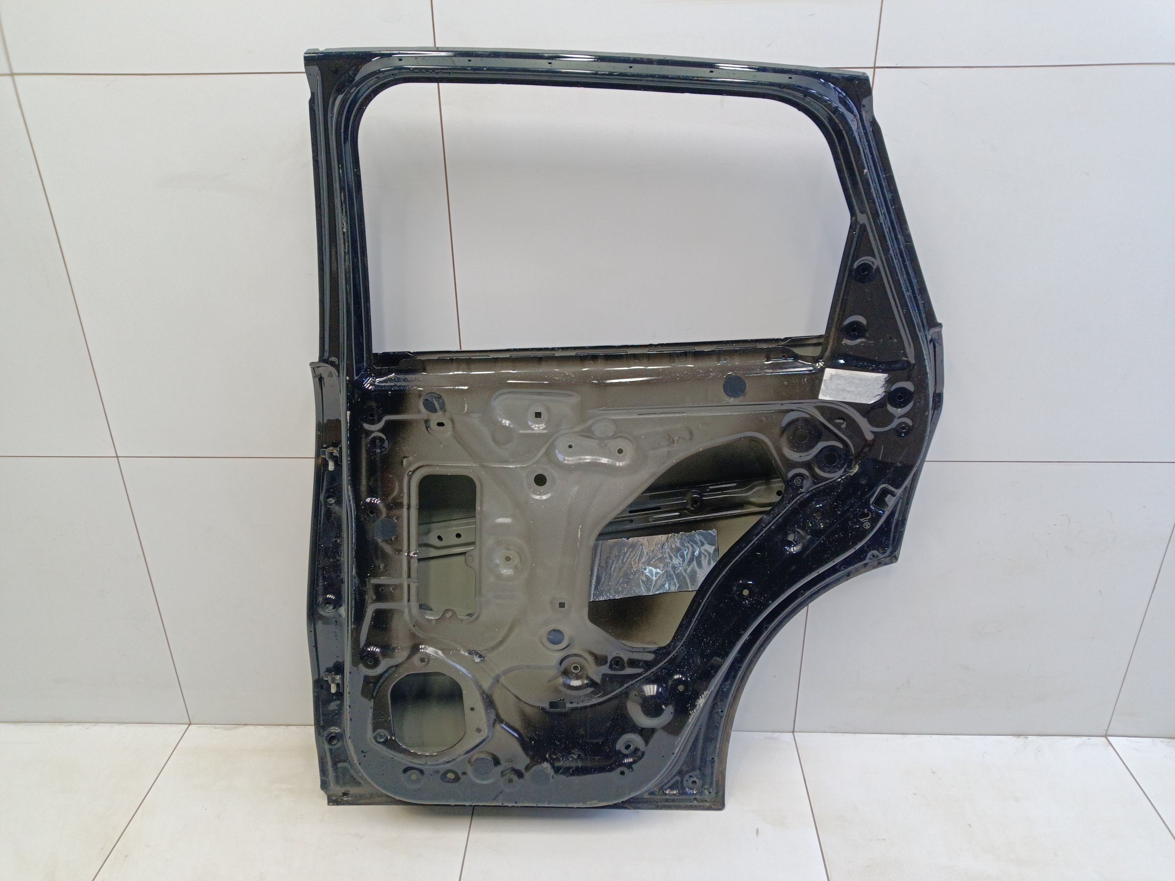 Дверь задняя правая Haval Jolion без молдинга