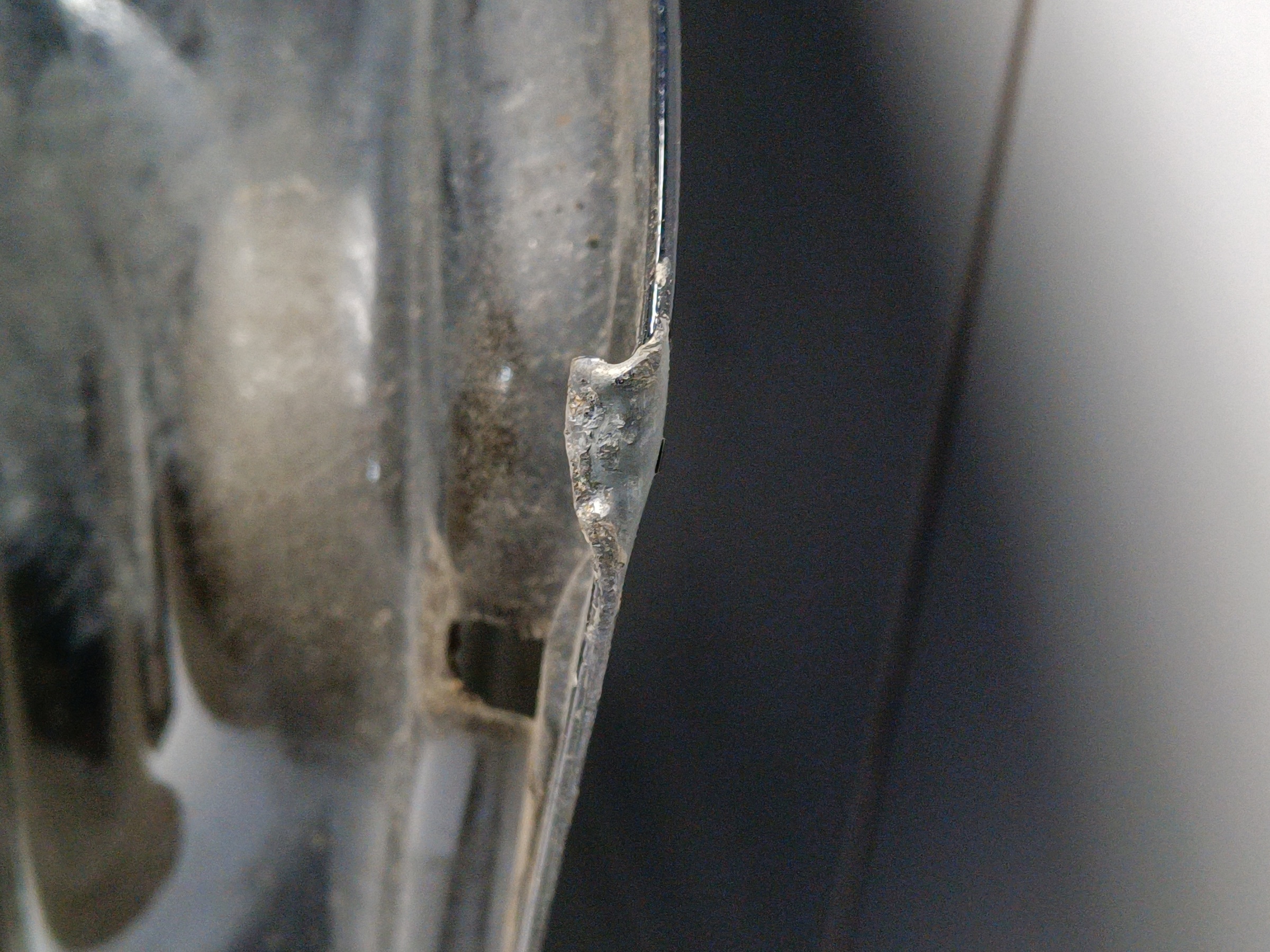 Дверь передняя левая Haval Jolion без молдинга