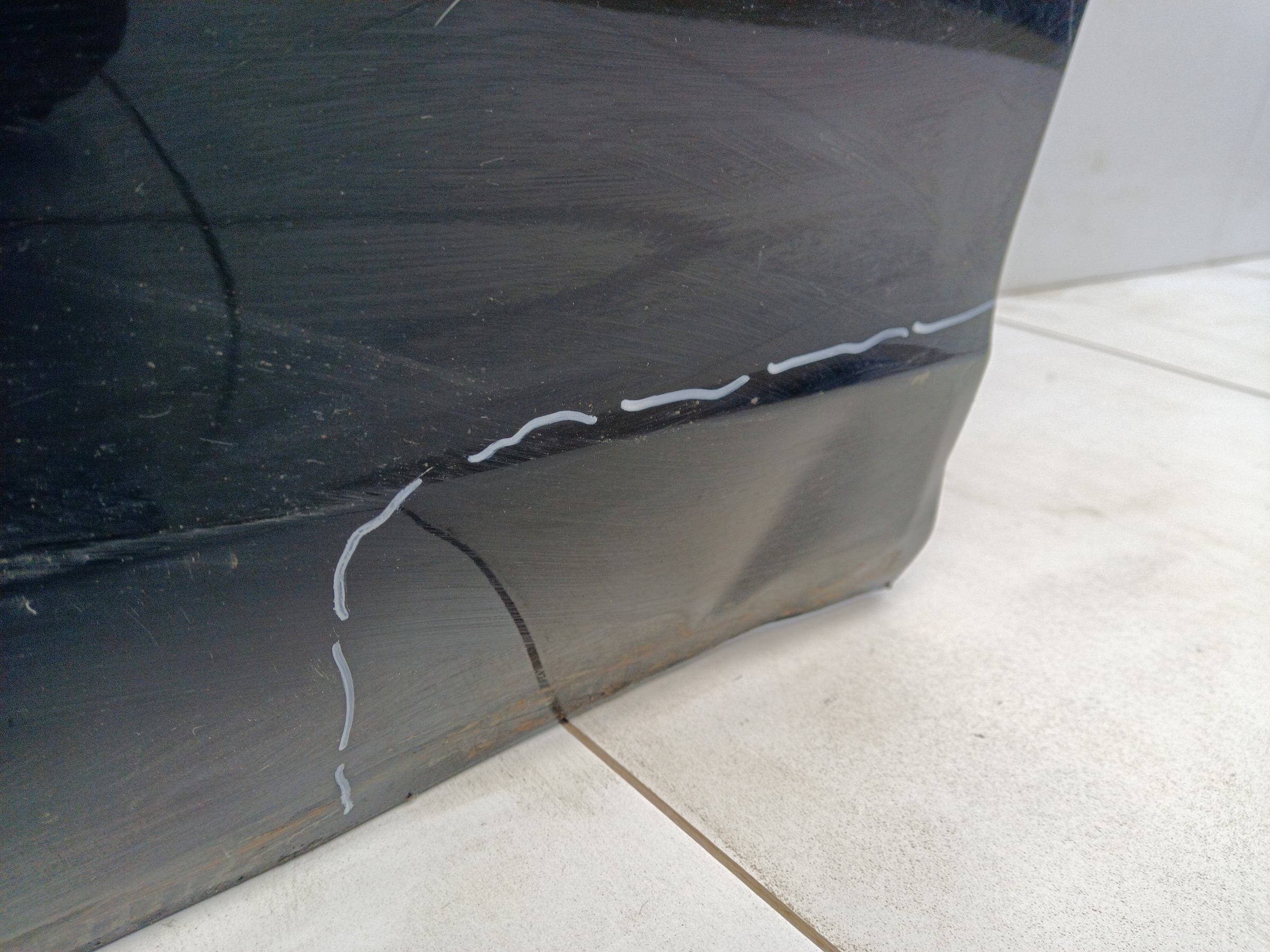 Дверь передняя левая Haval Jolion без молдинга