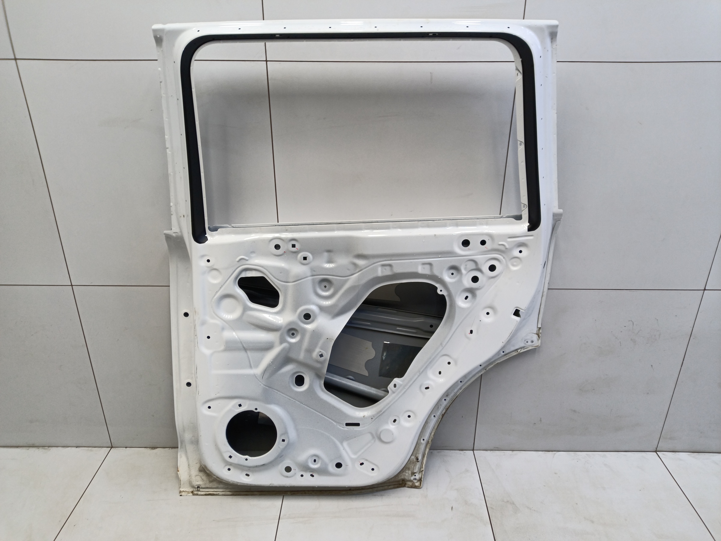 Дверь задняя правая Tank 500