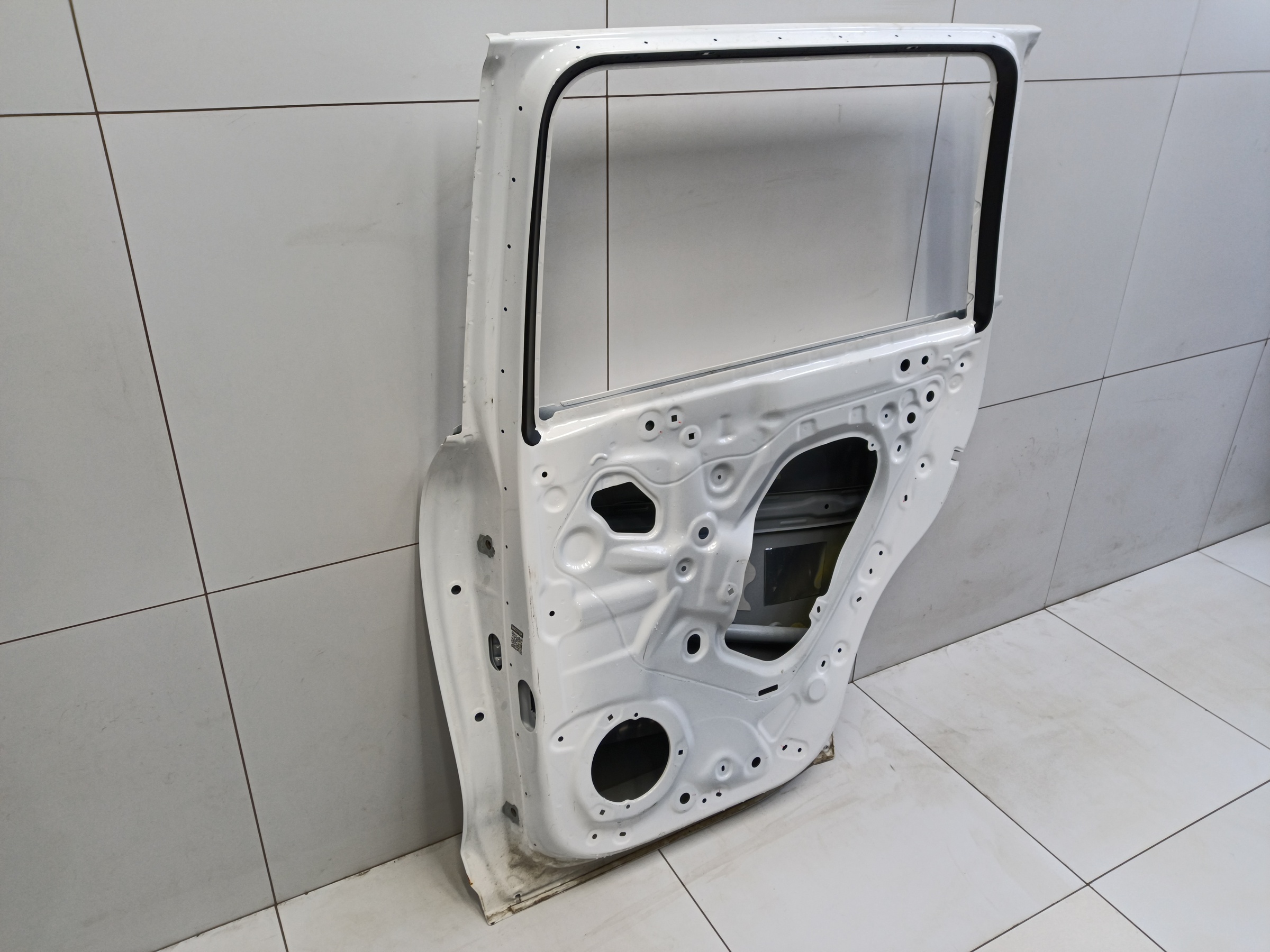 Дверь задняя правая Tank 500