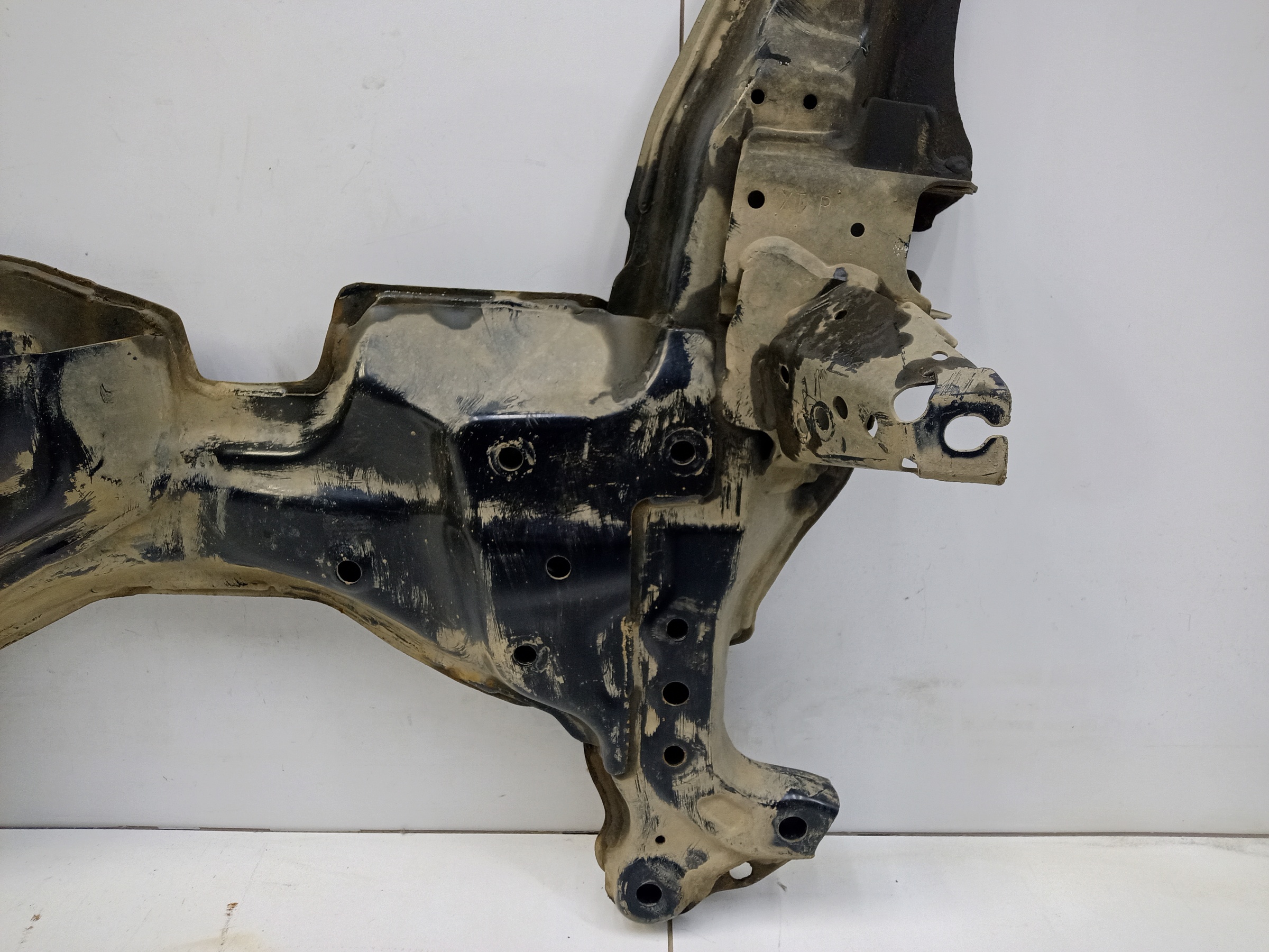 Подрамник передний Haval M6 2