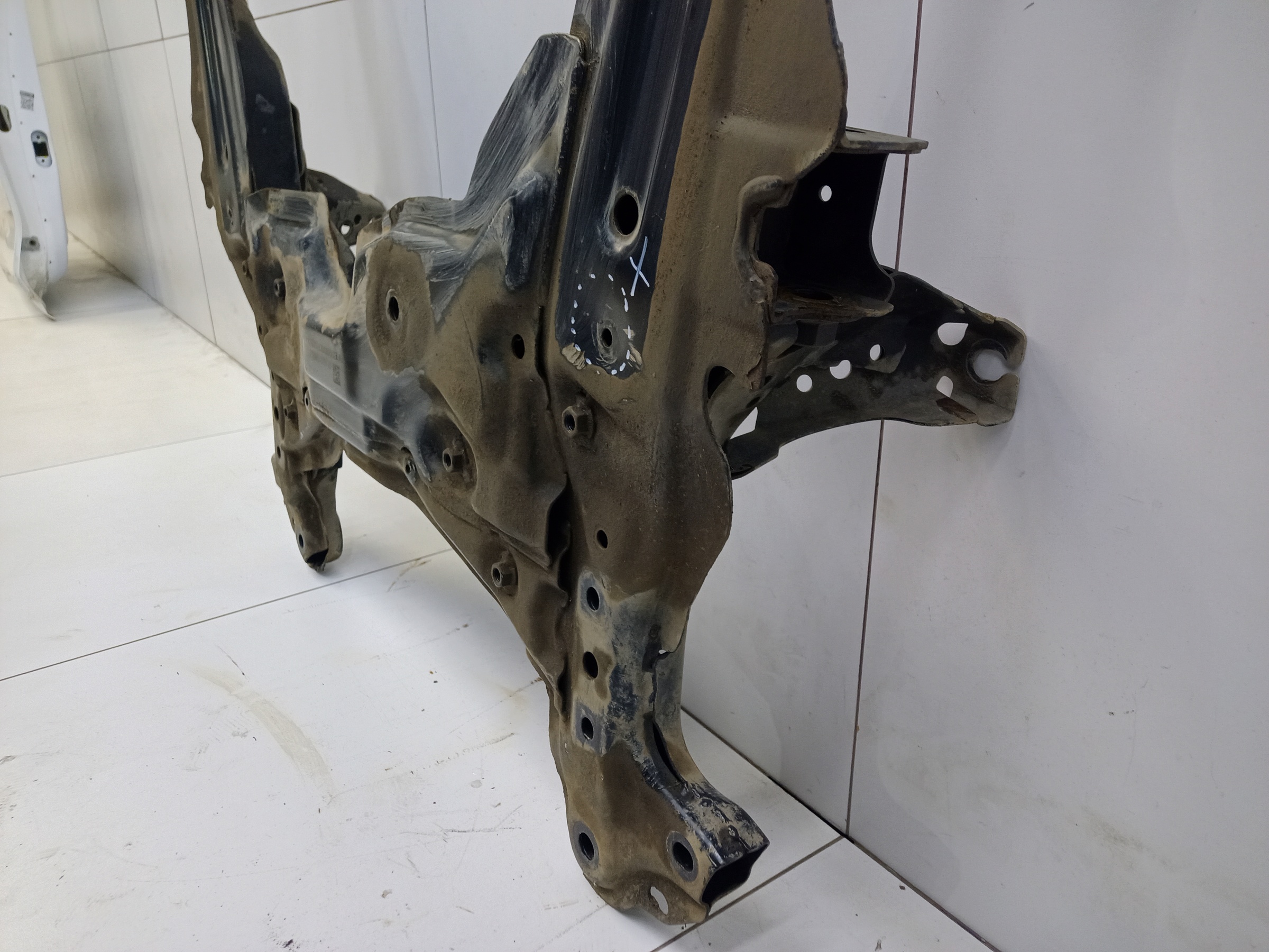 Подрамник передний Haval M6 2