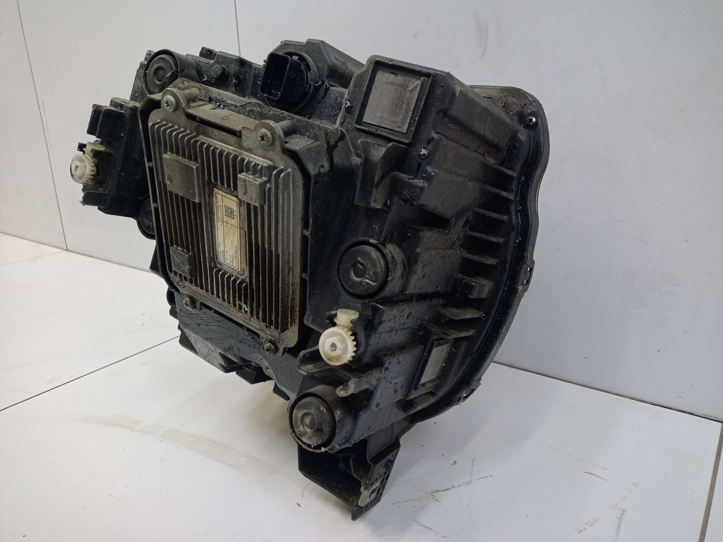 Фара передняя правая Haval H3 LED