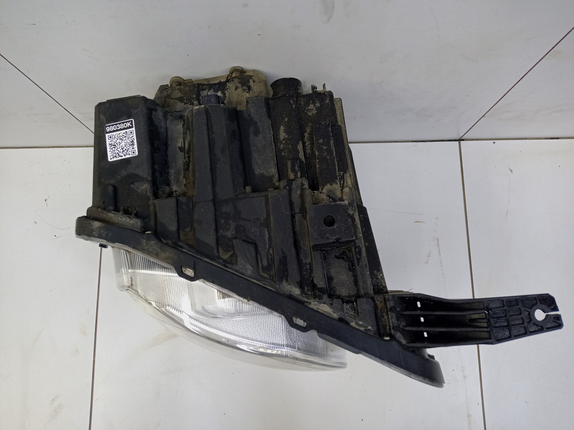 Фара передняя правая Haval H3 LED