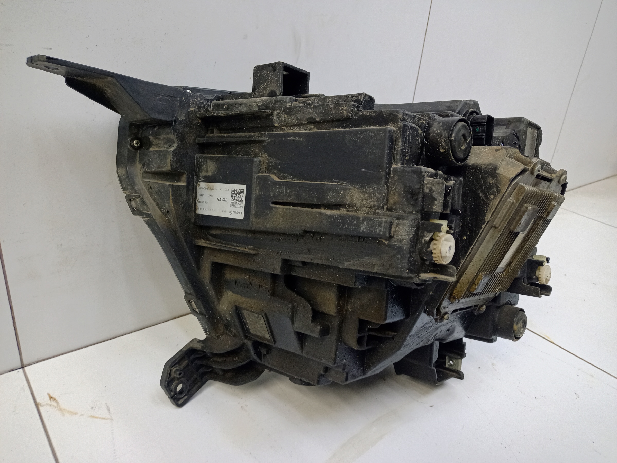 Фара передняя правая Haval H3 LED