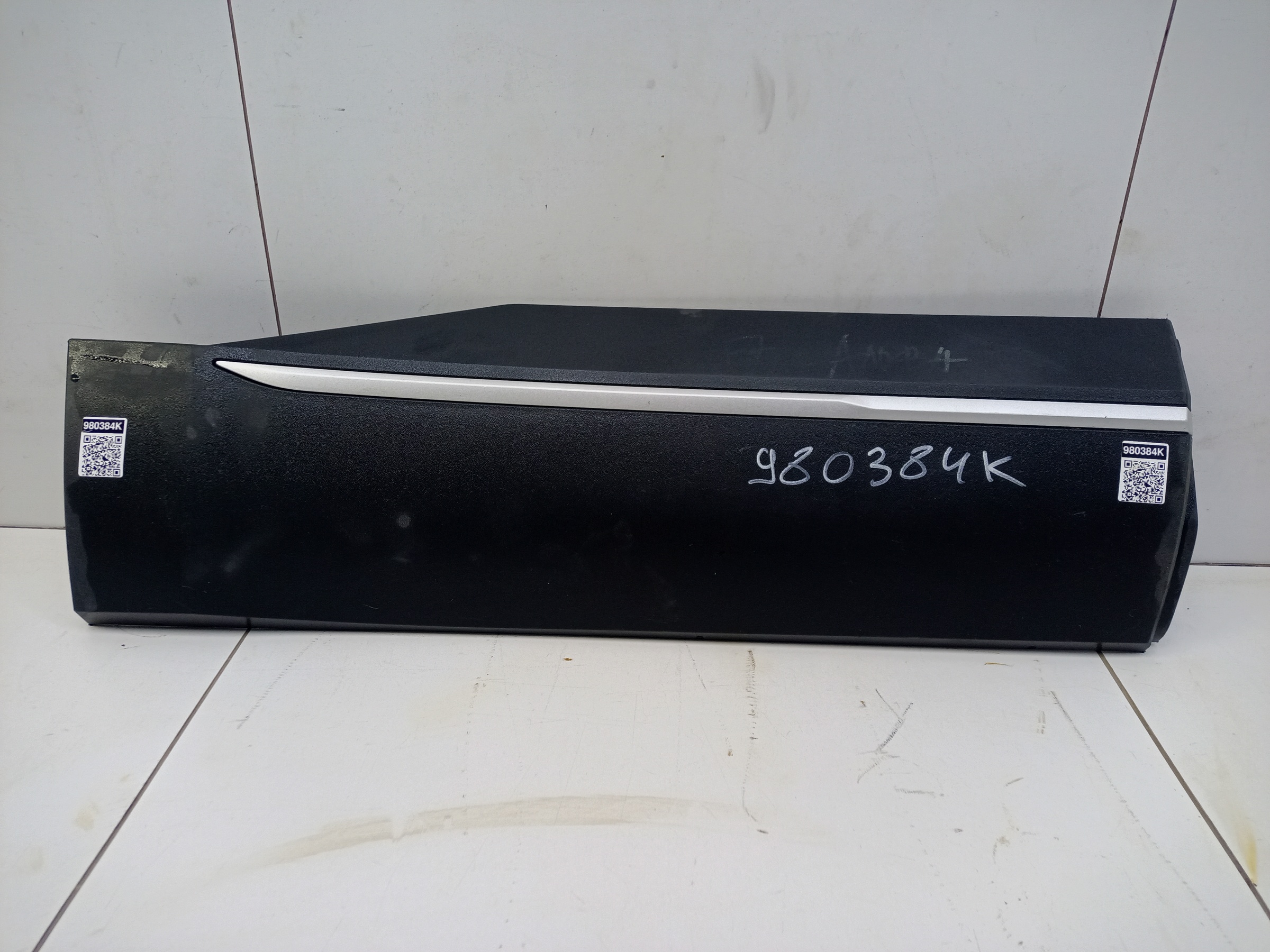 Накладка двери задней правой Haval F7 2