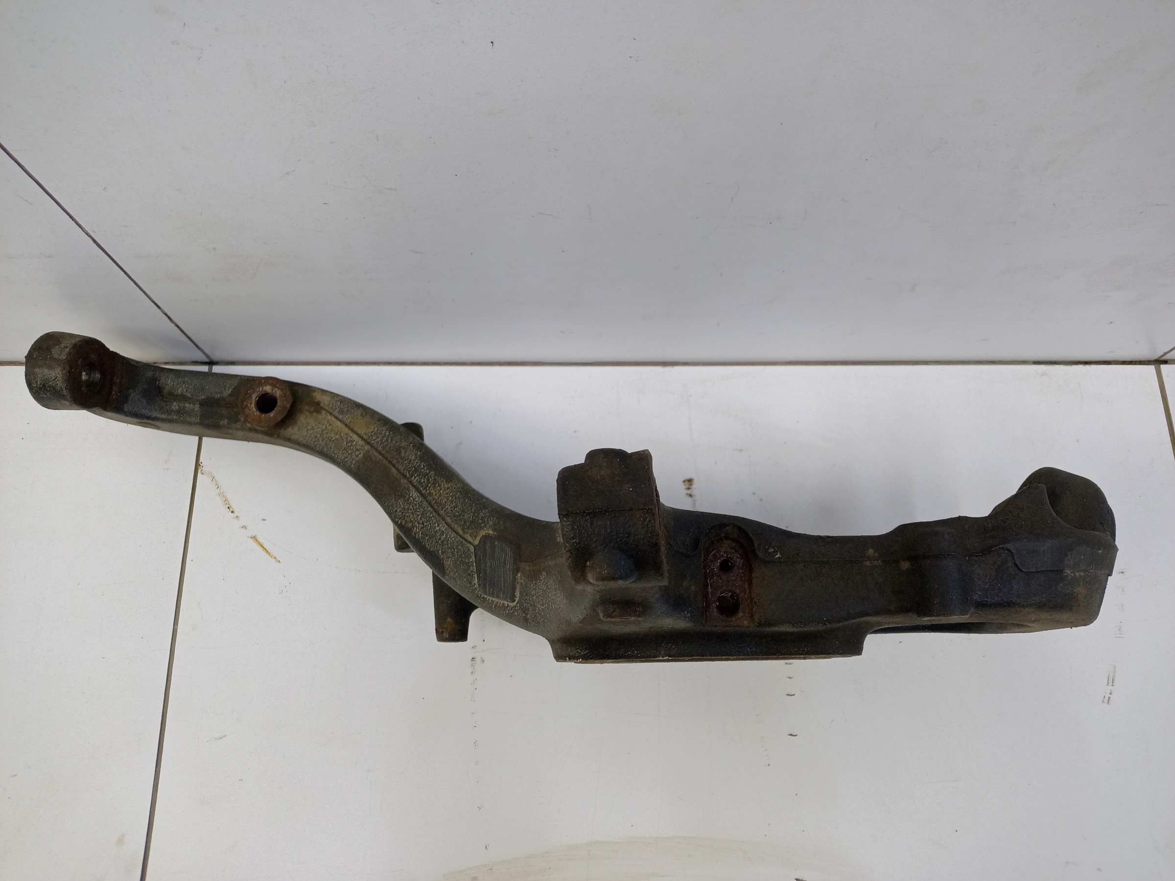 Кулак поворотный передний правый Tank 500