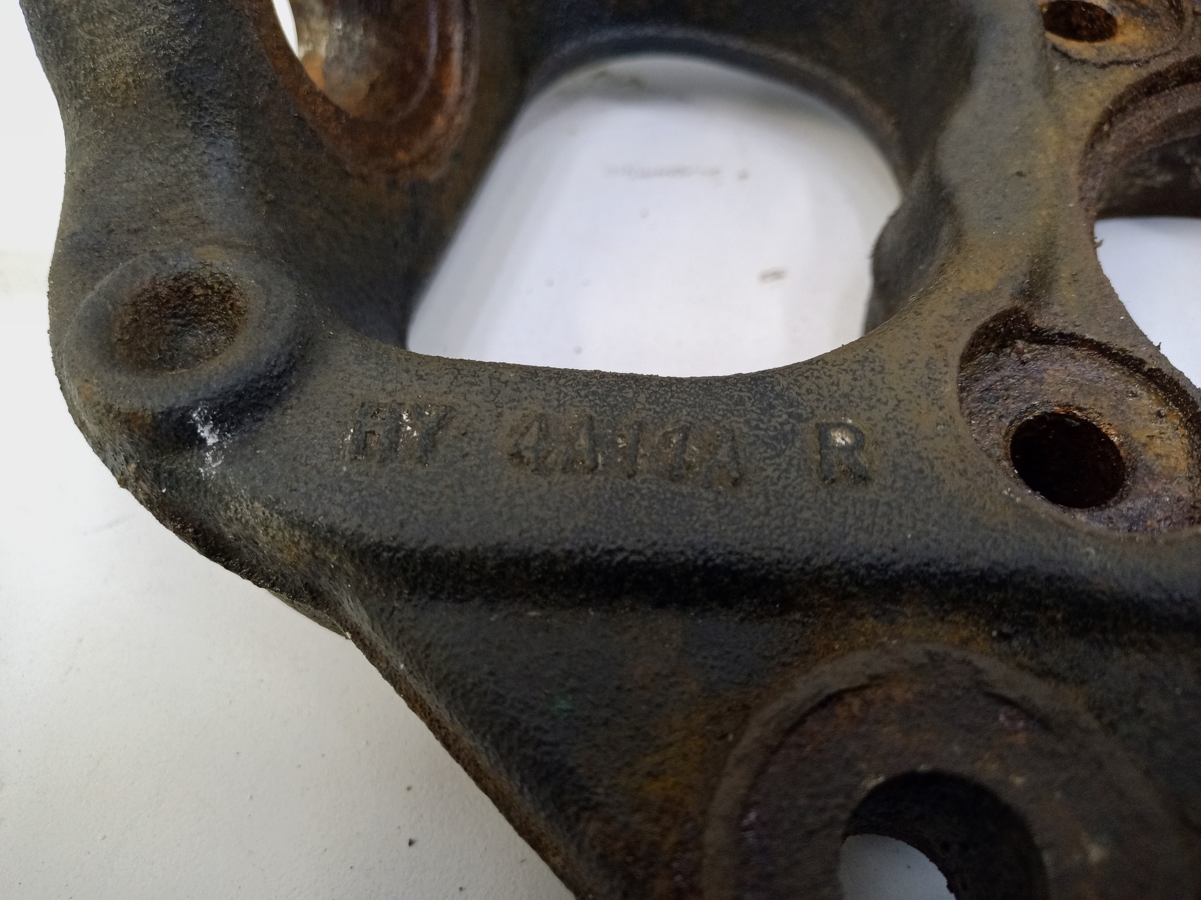 Кулак поворотный передний правый Tank 500