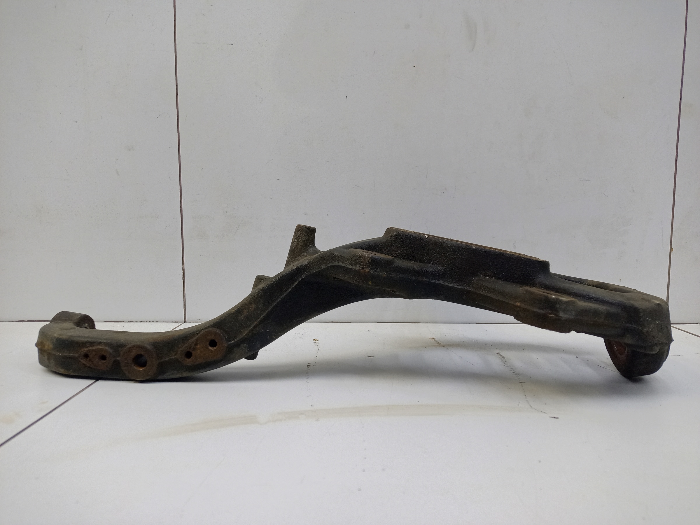 Кулак поворотный передний правый Tank 500