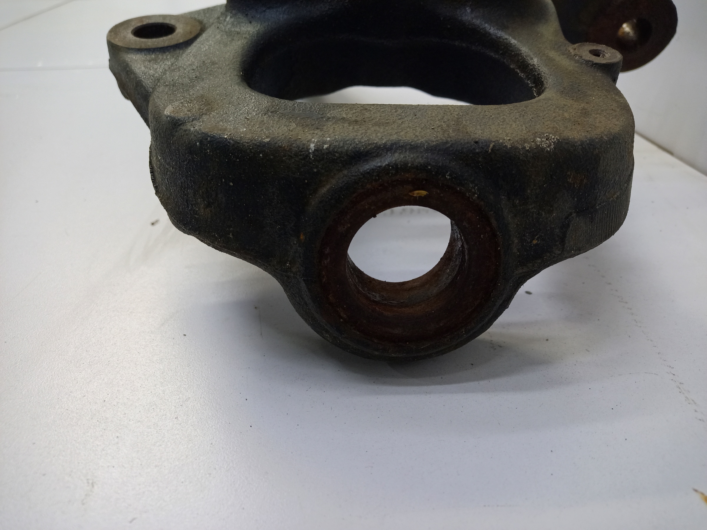 Кулак поворотный передний правый Tank 500