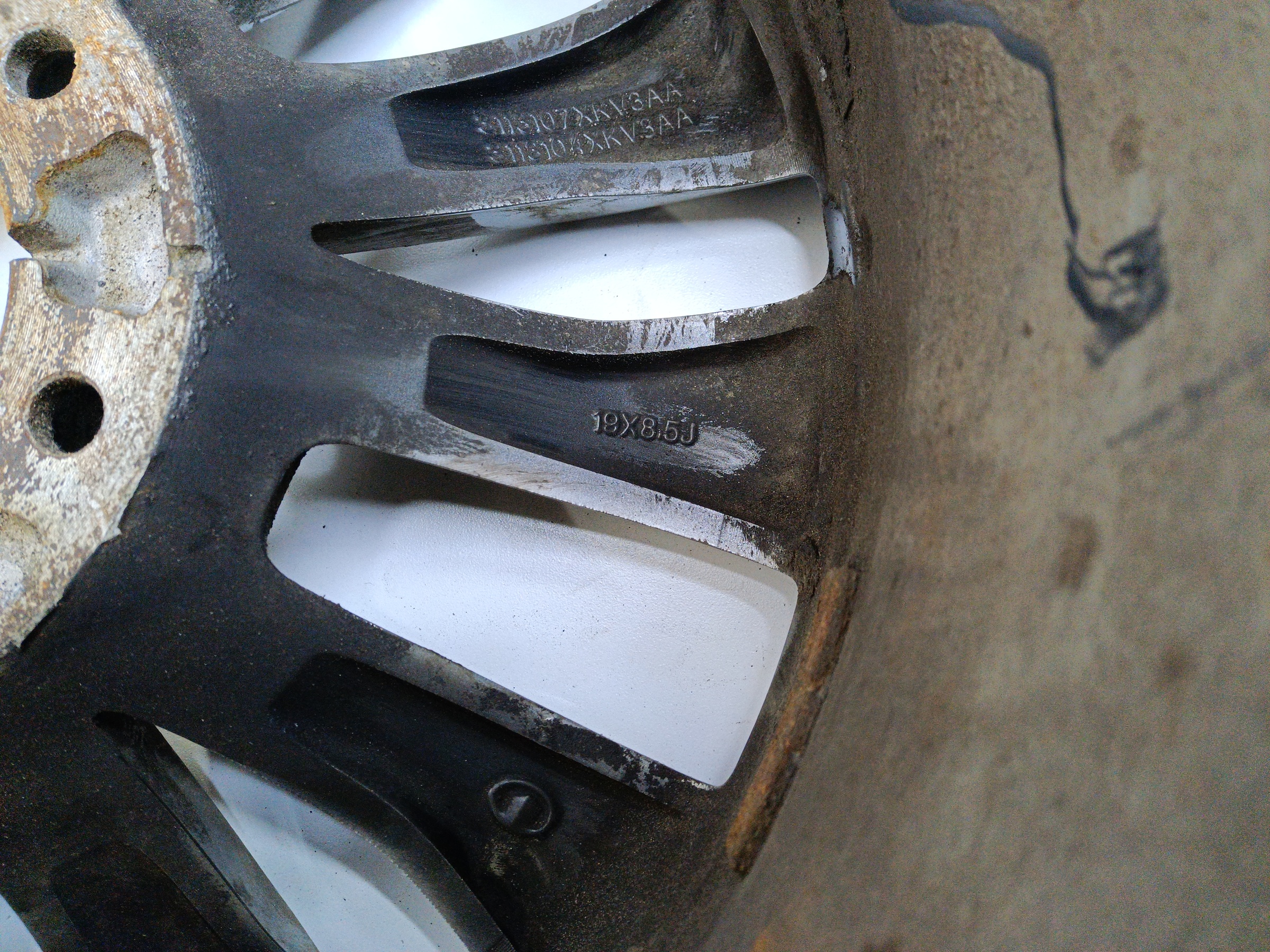 Диск колеса литой Tank 500 R19 серый