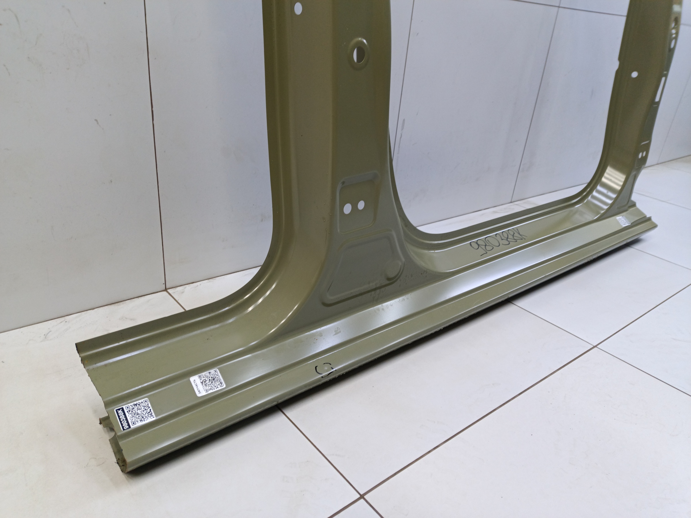 Панель кузова боковая правая Haval Jolion