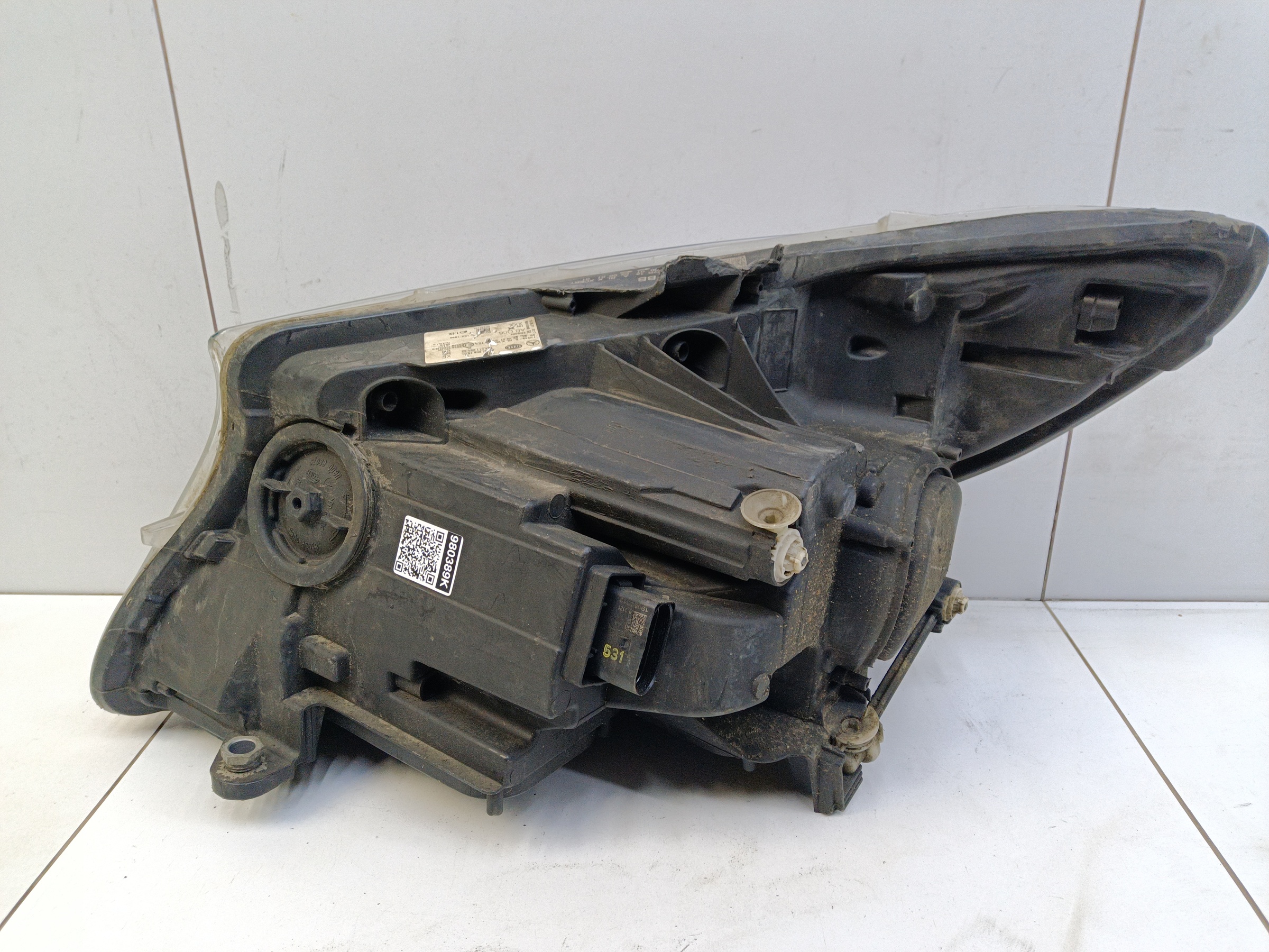 Фара передняя правая Mercedes-Benz V-Klasse W447  LED