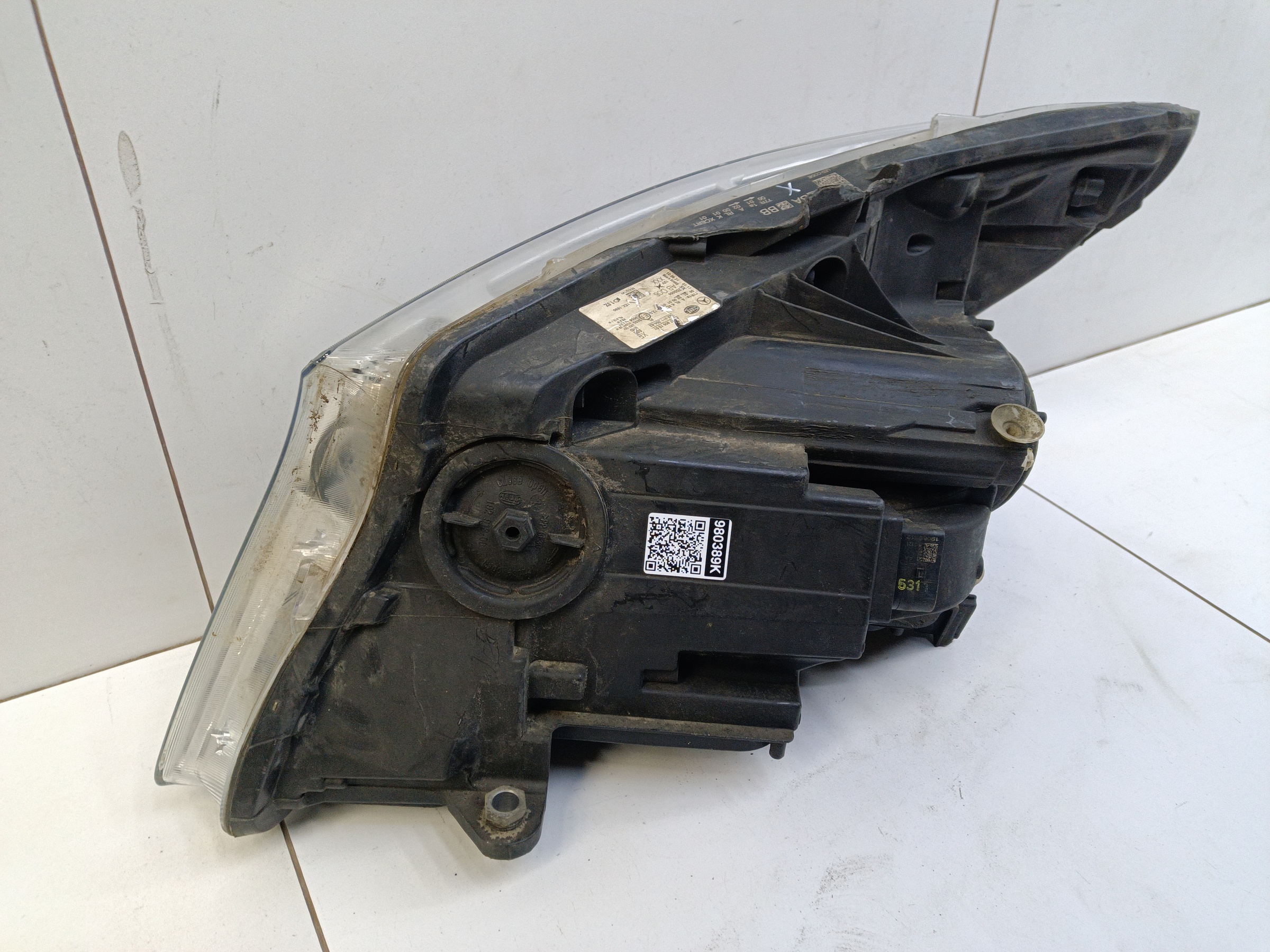 Фара передняя правая Mercedes-Benz V-Klasse W447  LED