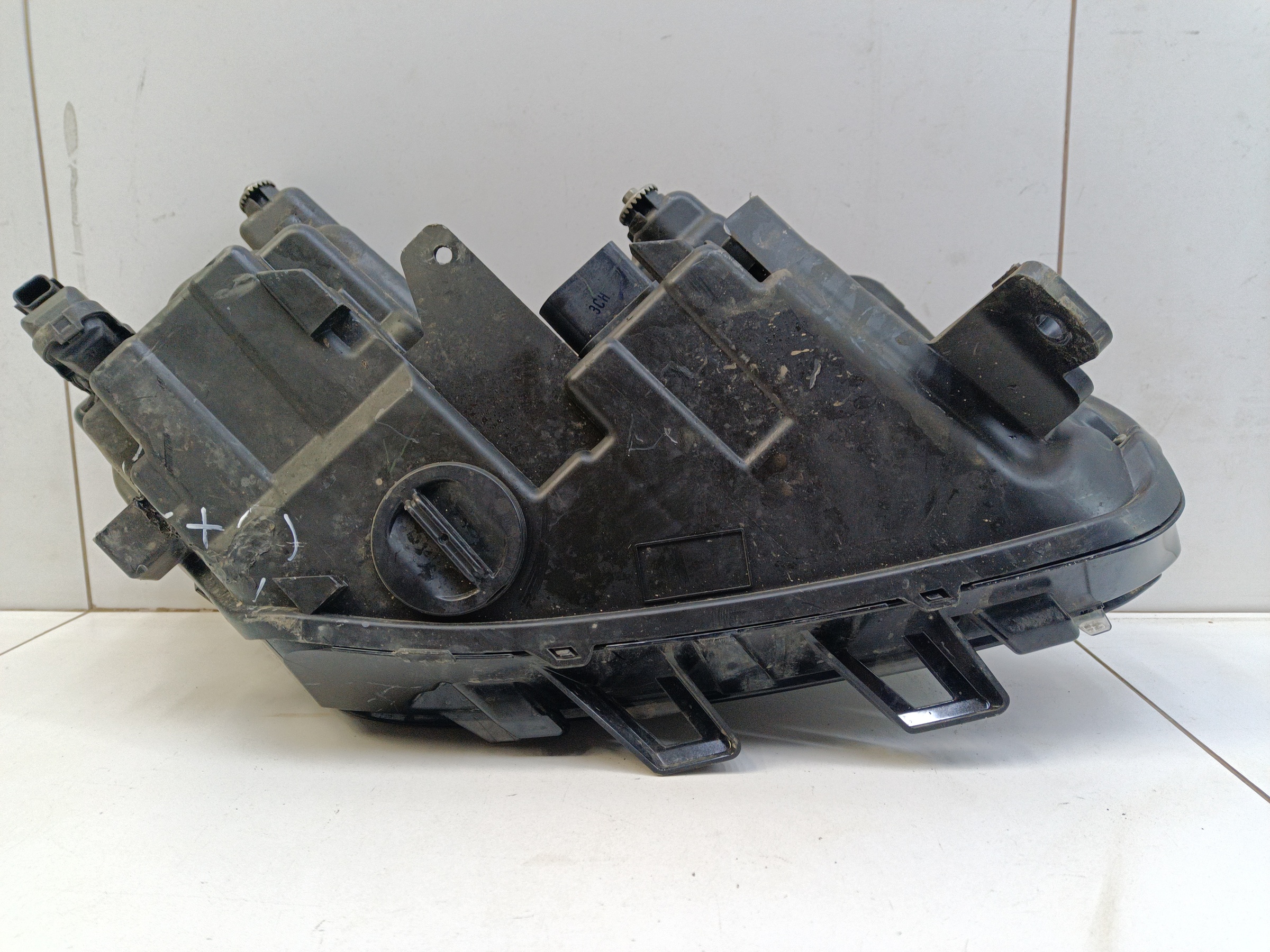 Фара передняя левая Geely Coolray LED