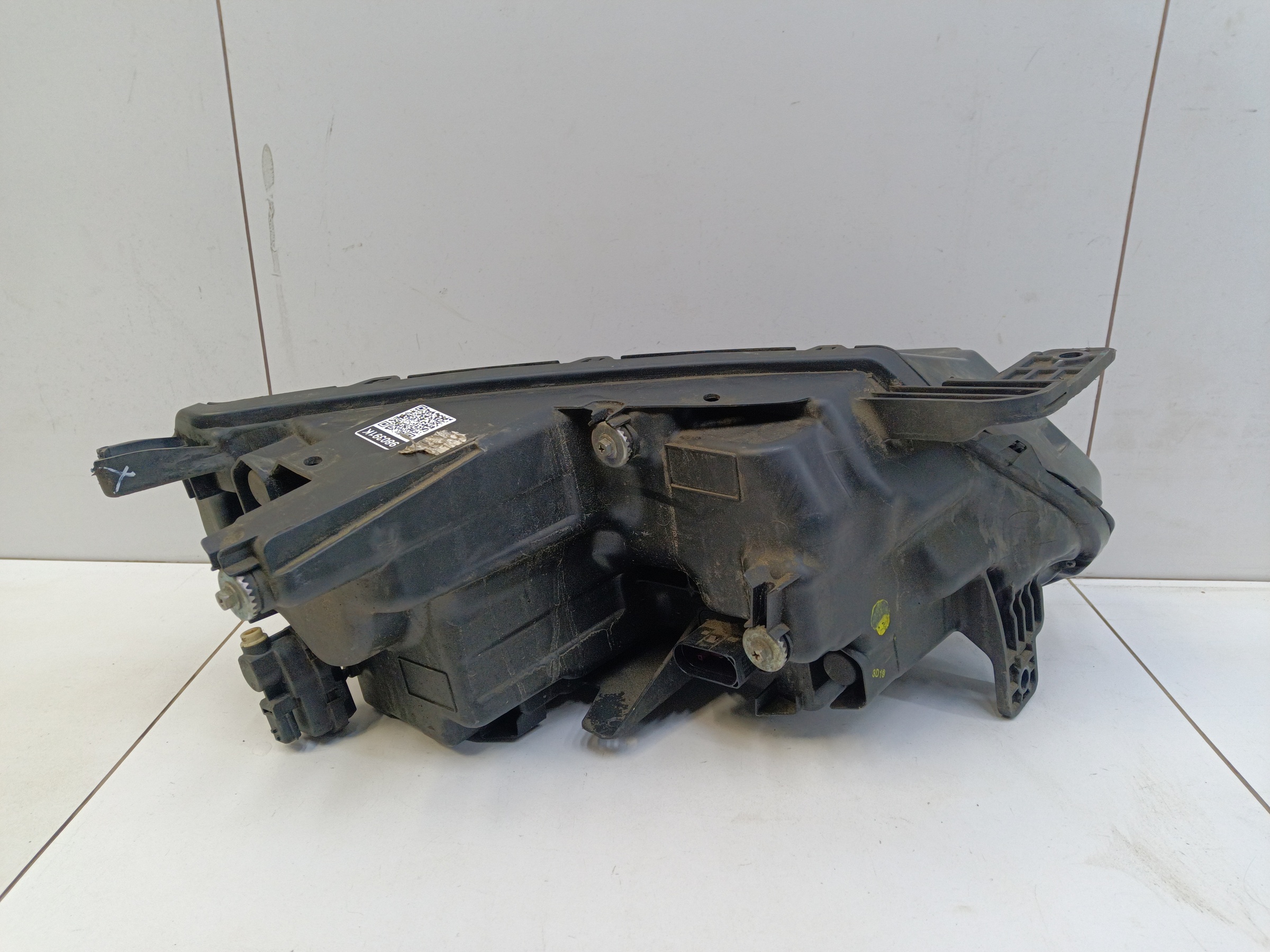 Фара передняя левая Geely Coolray LED