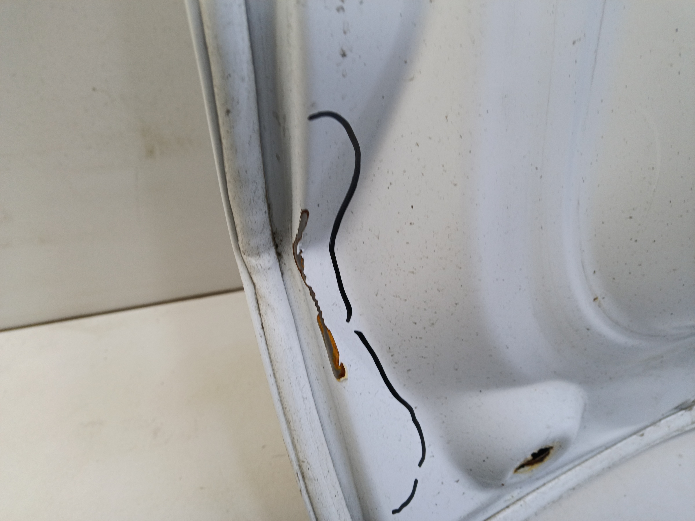 Крышка багажника Geely Atlas Pro