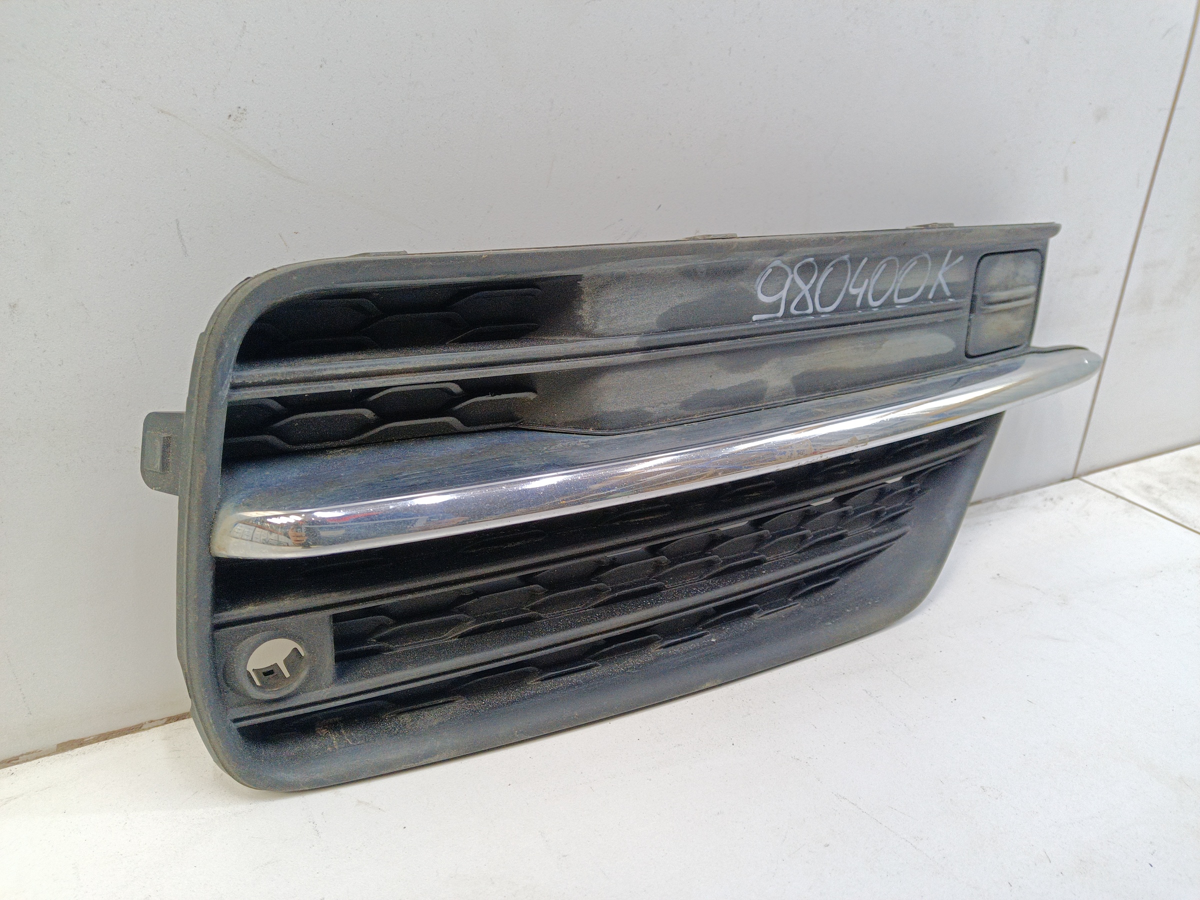 Заглушка ПТФ передней правой Volvo XC90 2