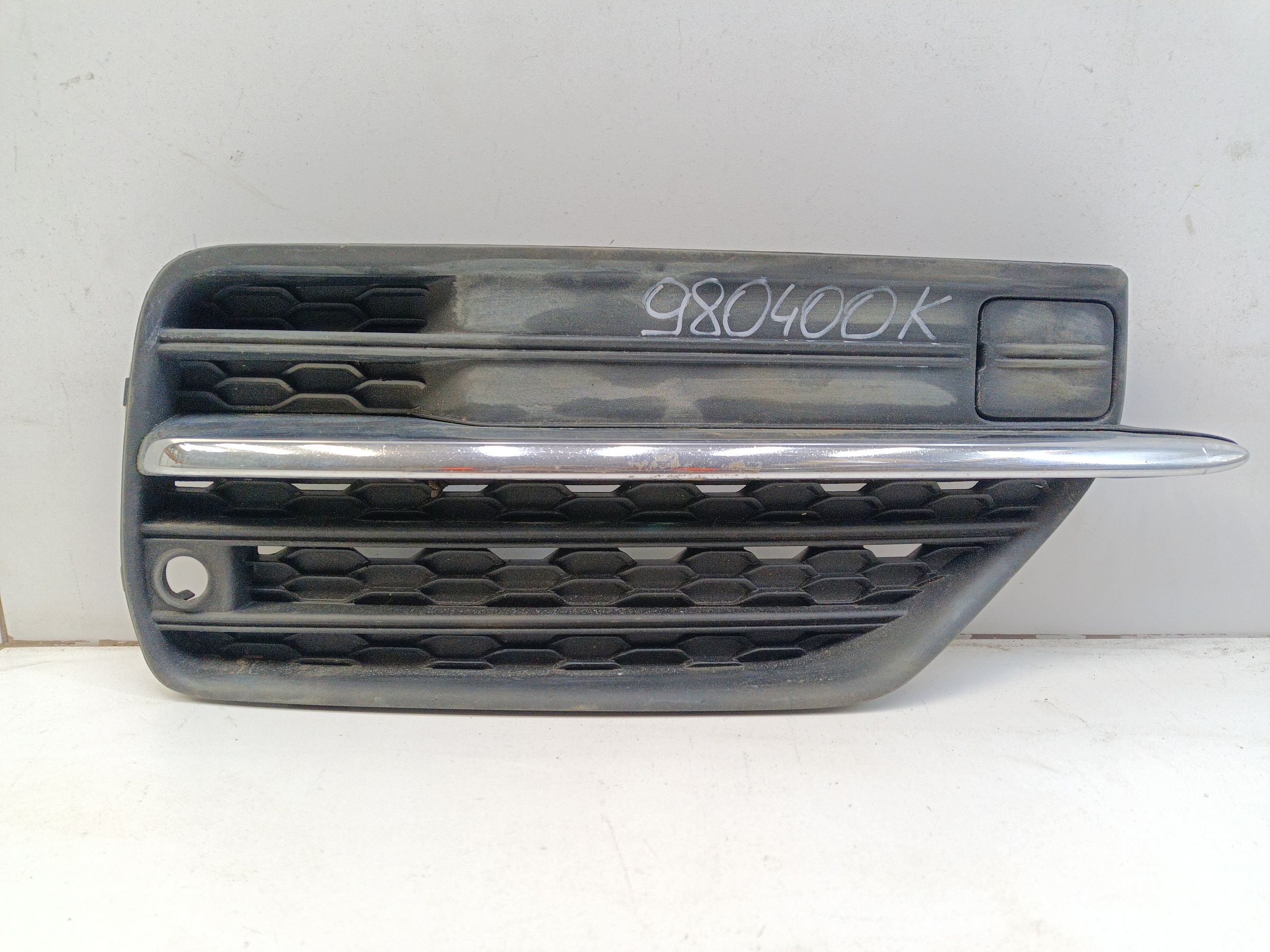 Заглушка ПТФ передней правой Volvo XC90 2