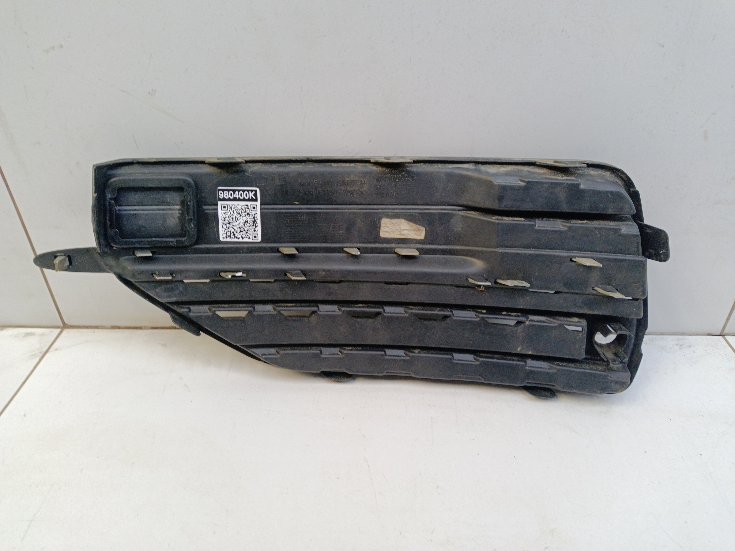 Заглушка ПТФ передней правой Volvo XC90 2