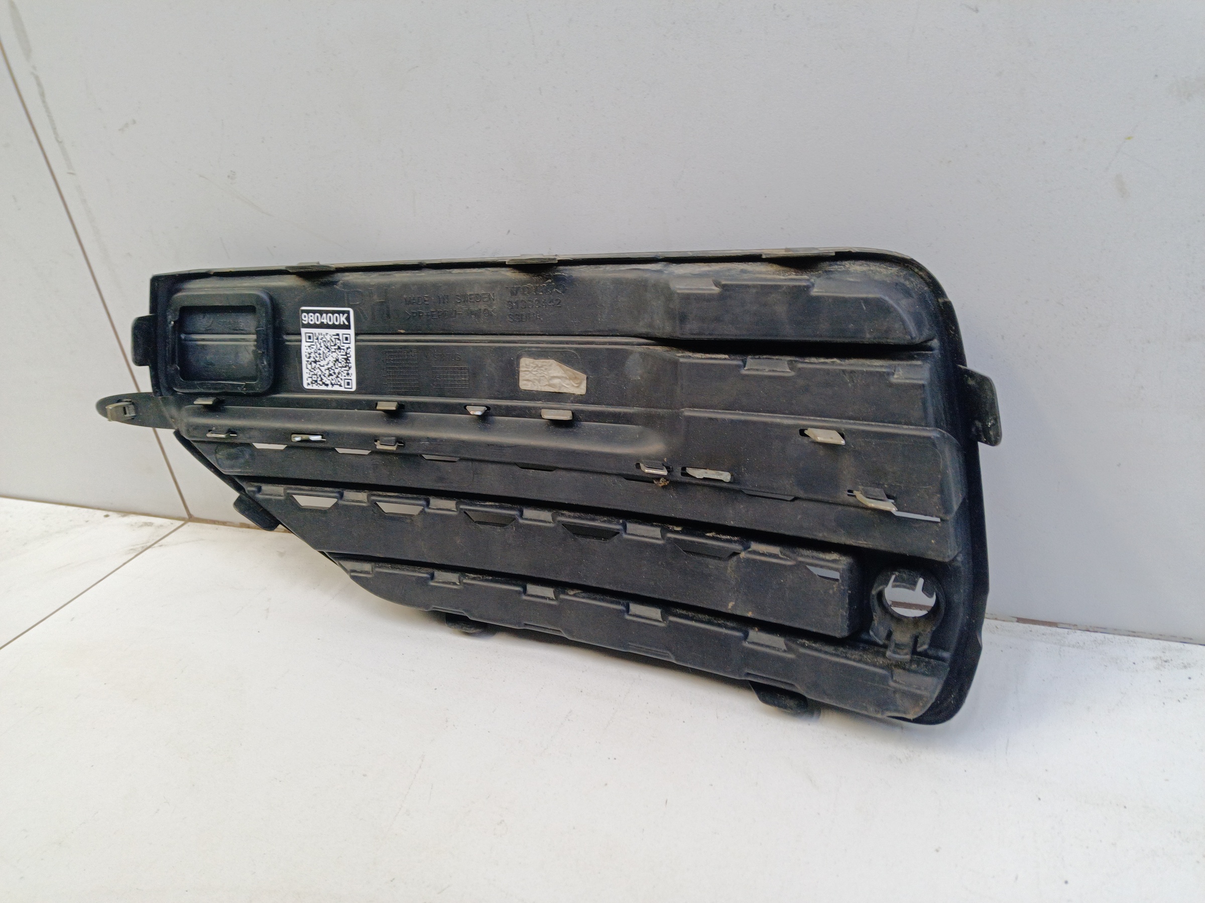 Заглушка ПТФ передней правой Volvo XC90 2