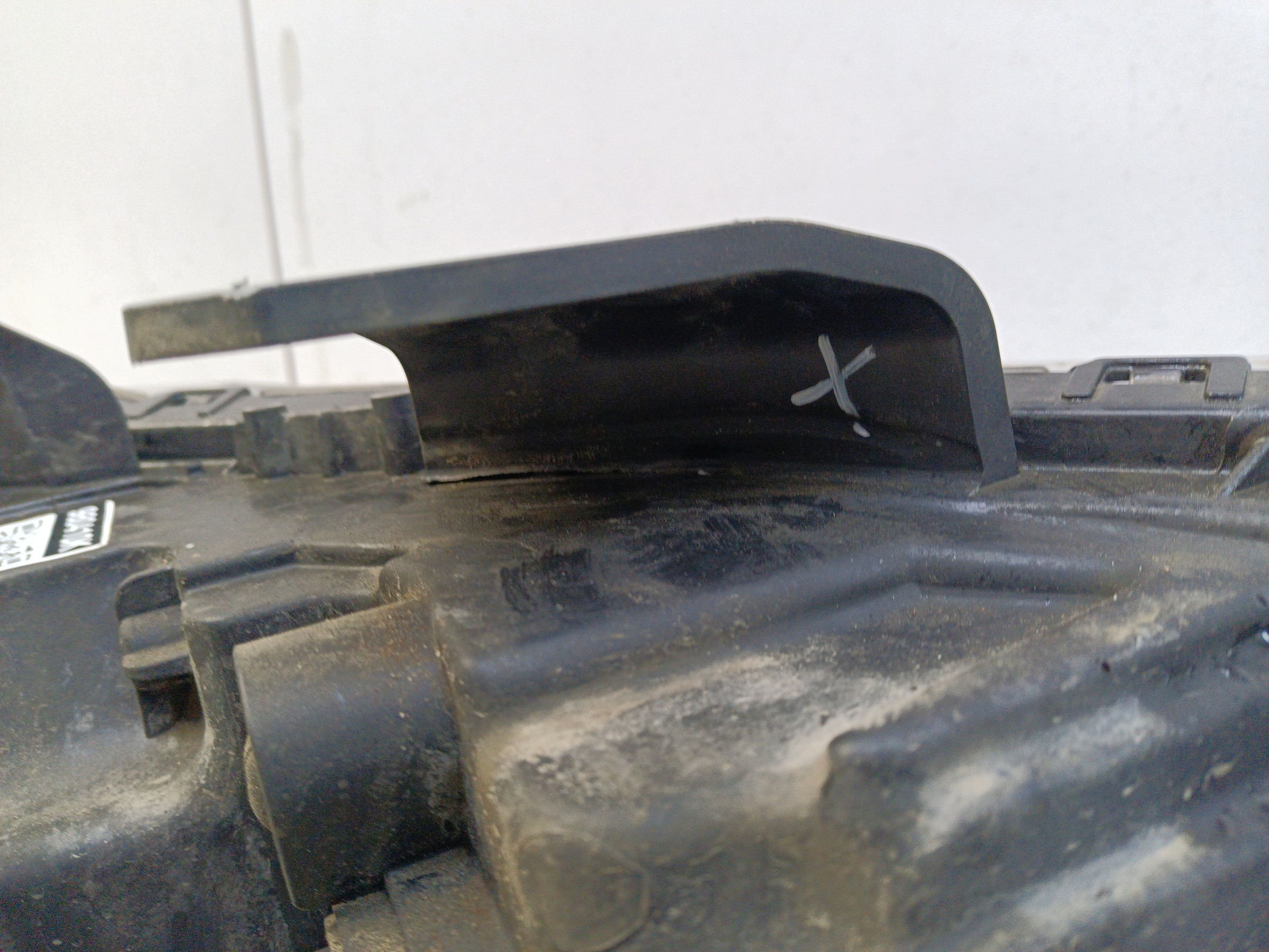 Фара передняя левая Mitsubishi Outlander 3 Restail 2 галоген