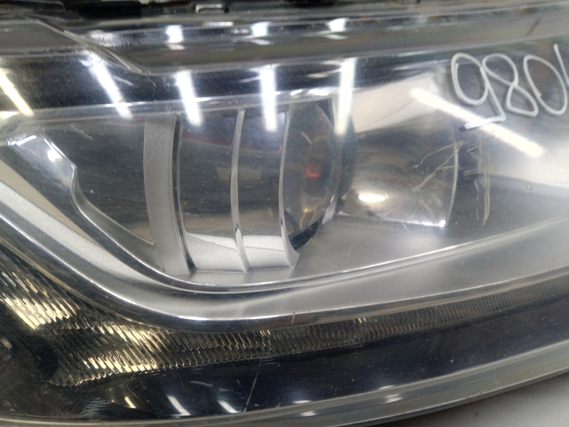 Фара передняя правая Mitsubishi Outlander 3 Restail 2 галоген