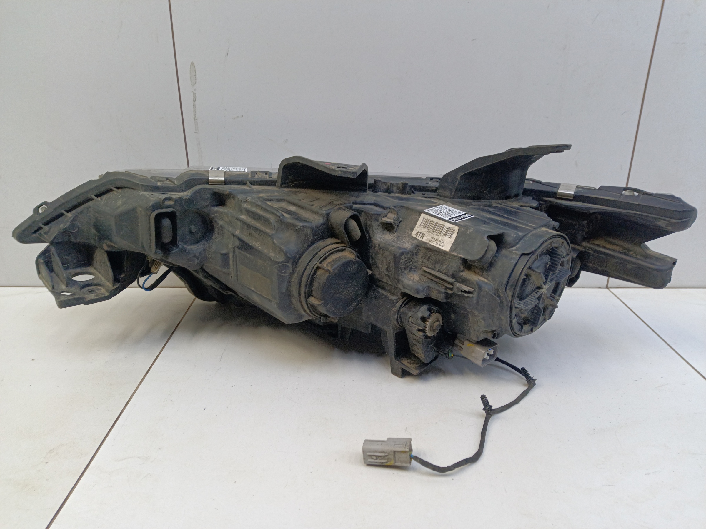 Фара передняя правая Mitsubishi Outlander 3 Restail 2 галоген