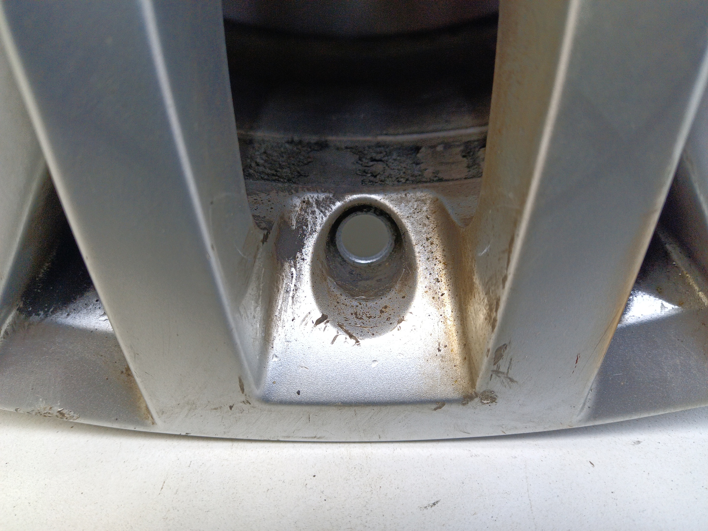 Диск колеса литой Volkswagen Touareg 3 R18