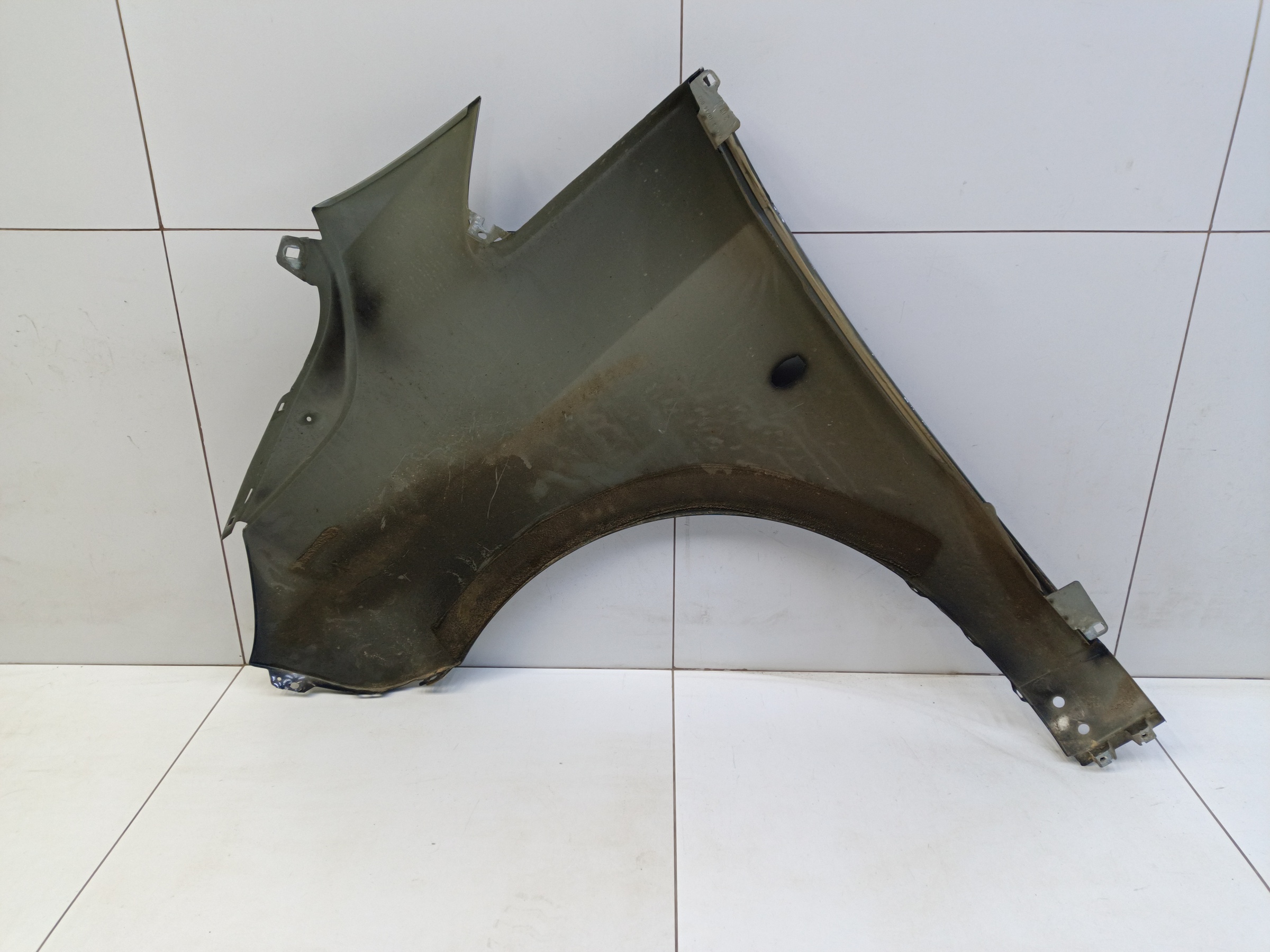 Крыло переднее правое Mercedes Benz Vito W447 под повторитель