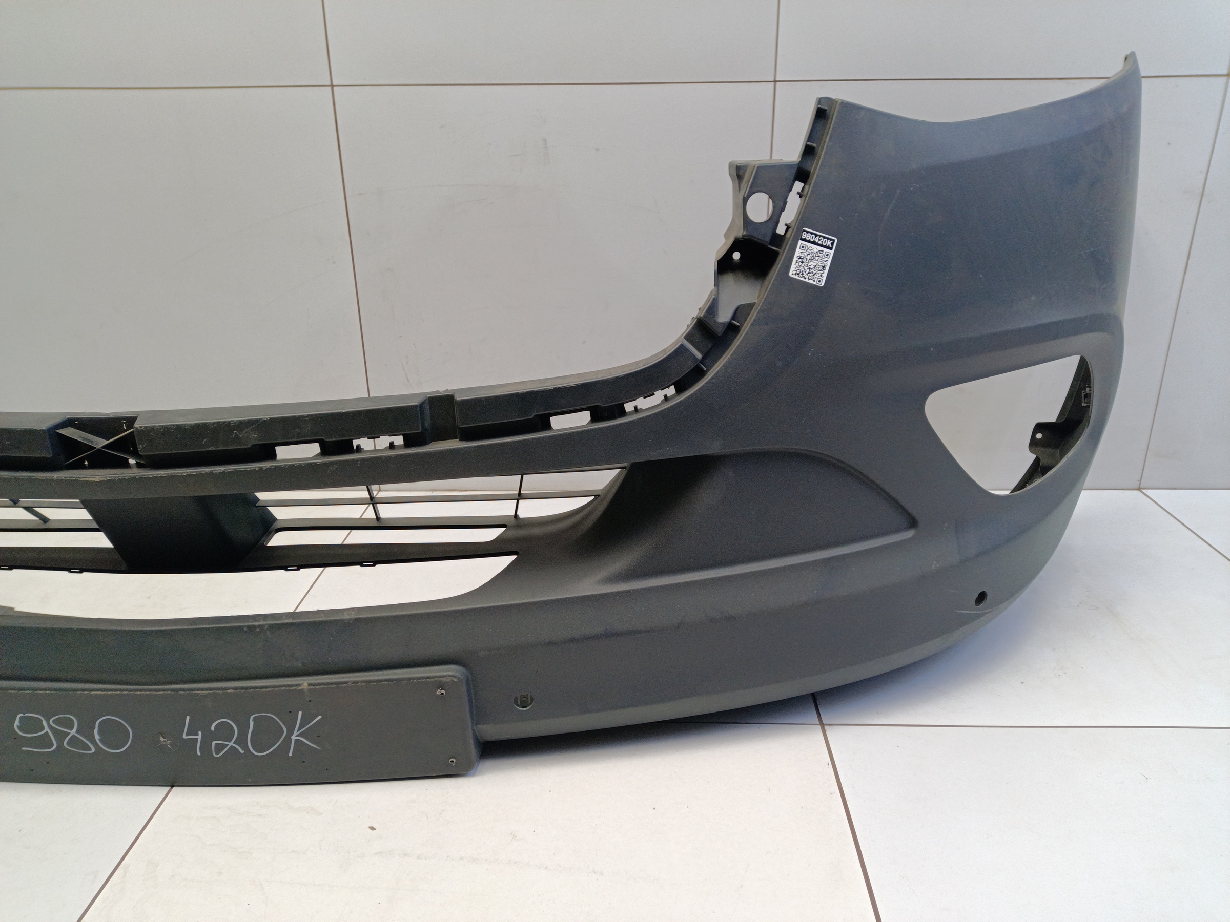 Бампер передний Mercedes Benz Sprinter W910