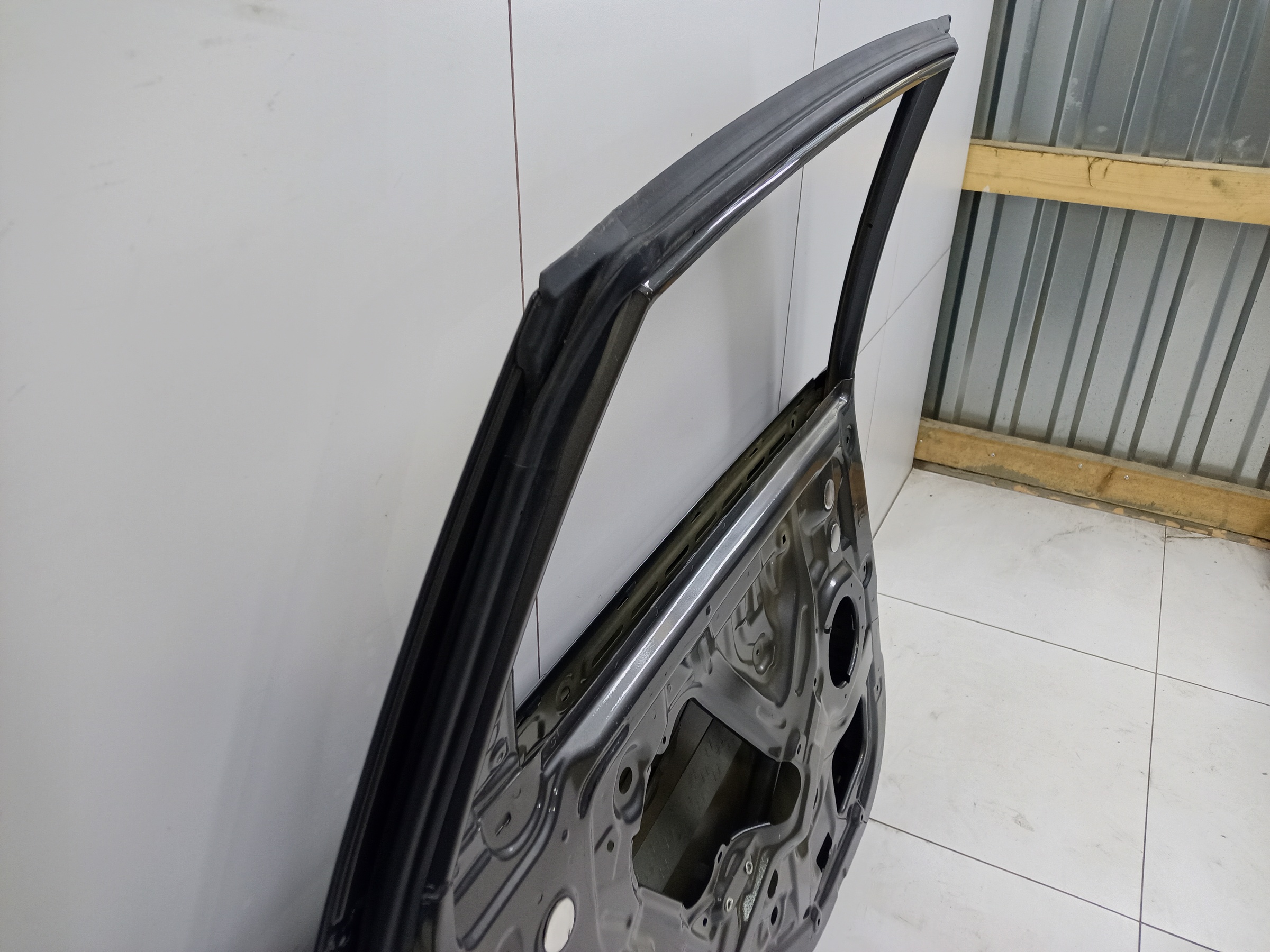 Дверь задняя левая Geely Emgrand 2