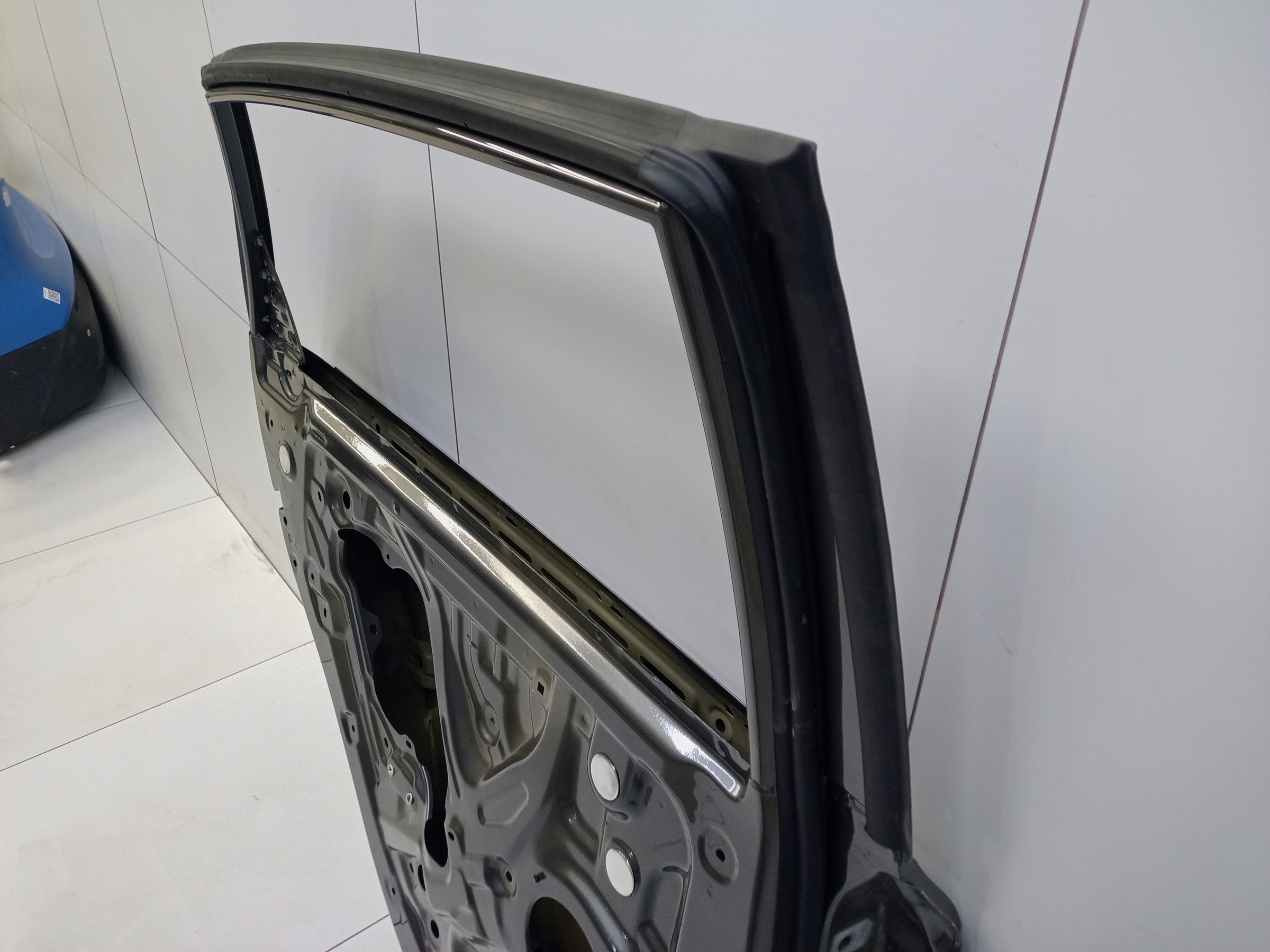 Дверь задняя левая Geely Emgrand 2