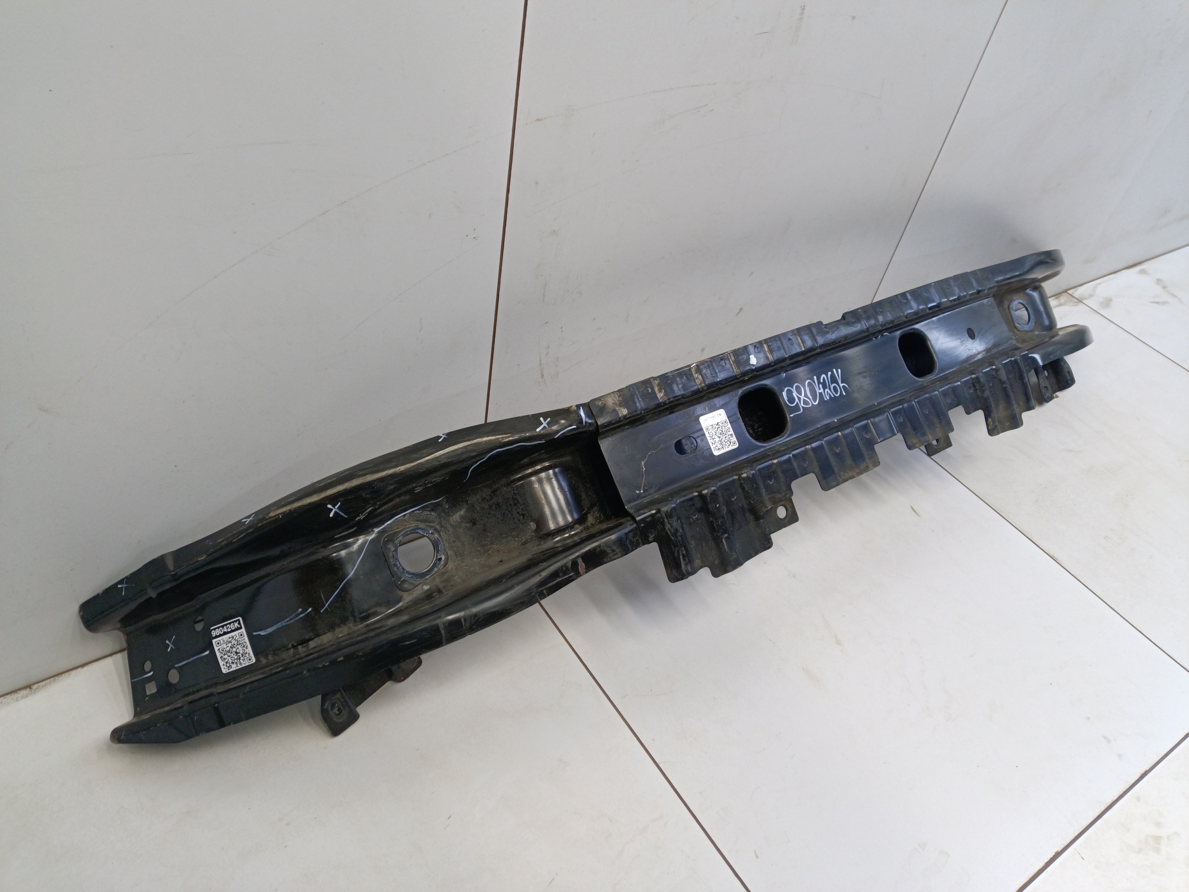 Усилитель пeреднегo бампepa Mercedes-Вenz V-Klasse W447 Restail