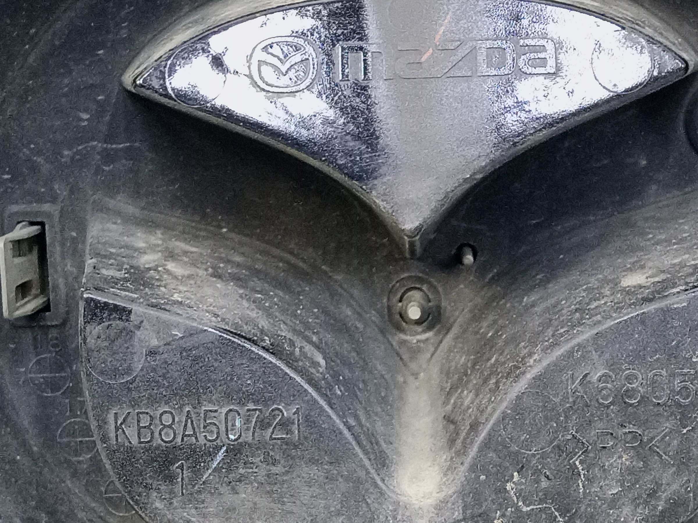 Эмблема Mazda CX-5 2