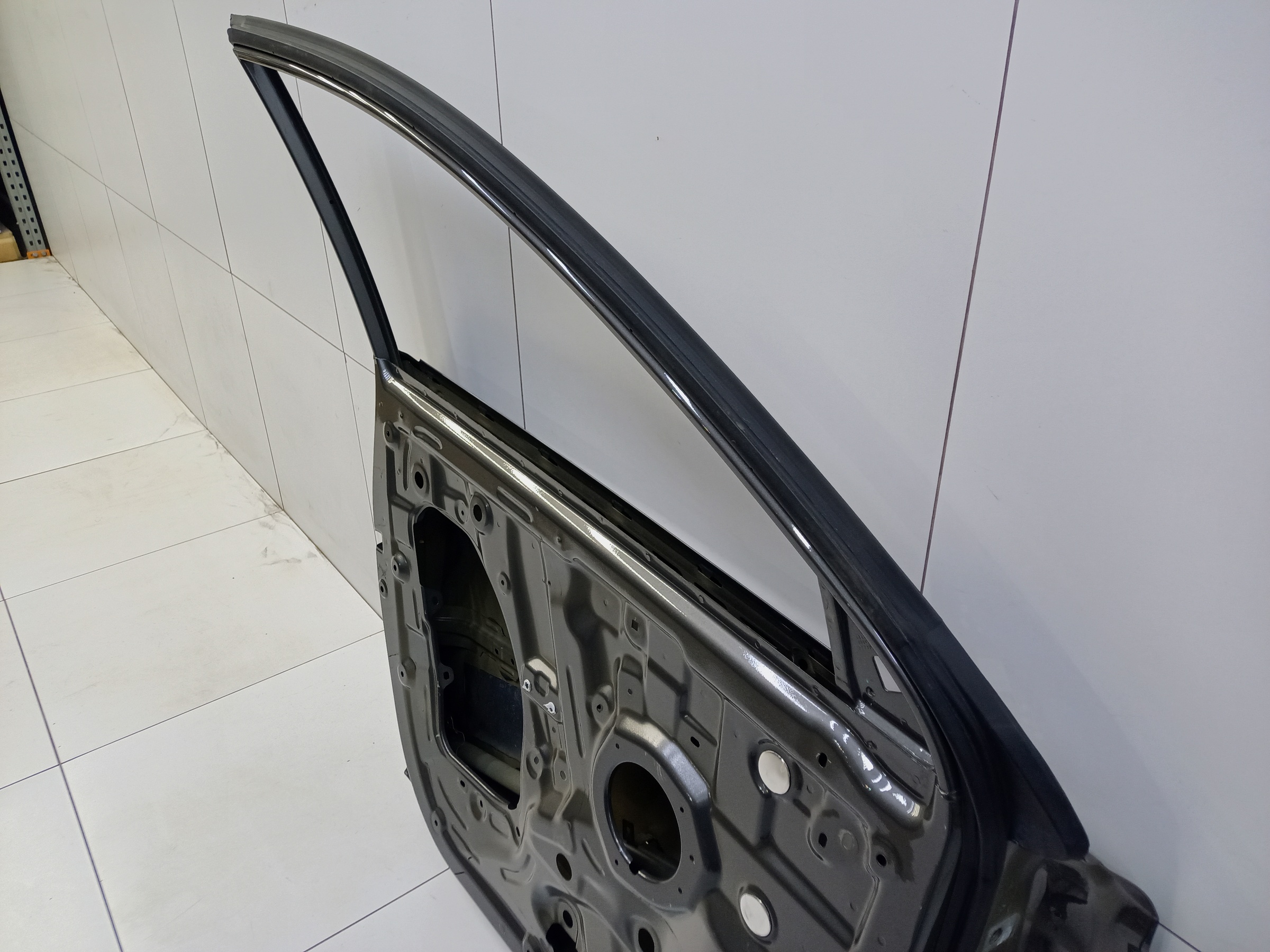 Дверь передняя левая Geely Emgrand 2