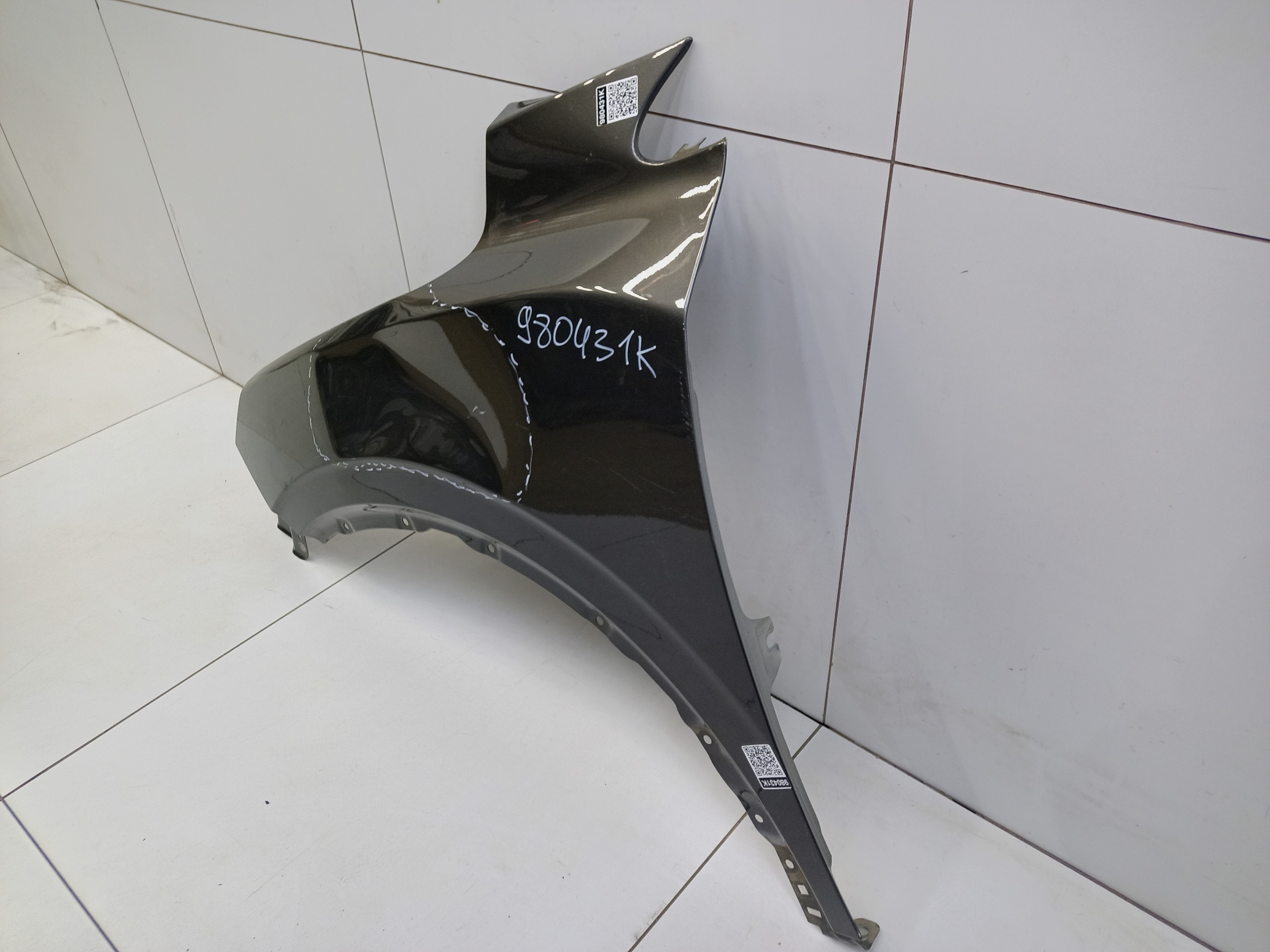 Крыло переднее левое Geely Coolray