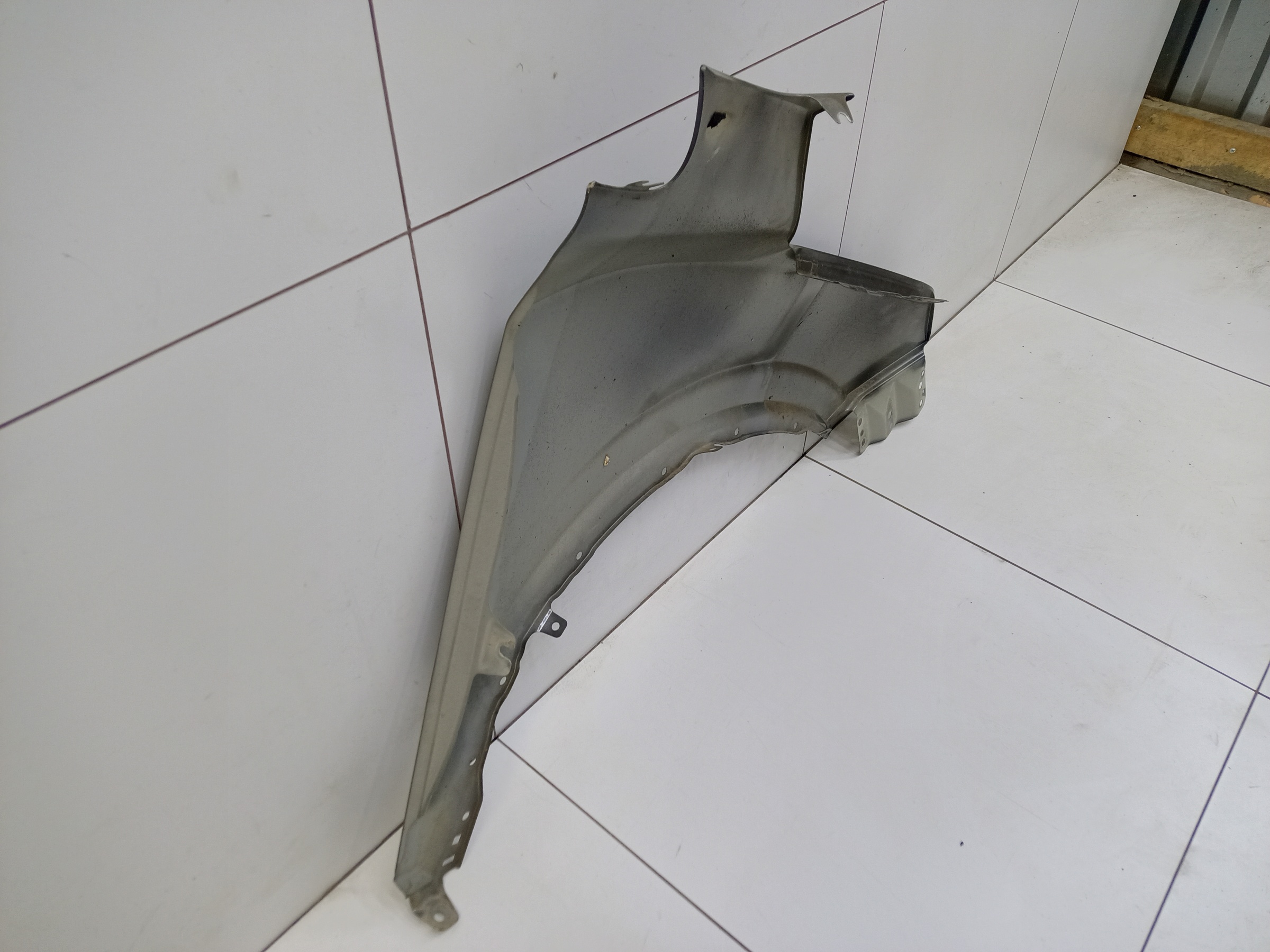 Крыло переднее левое Geely Coolray